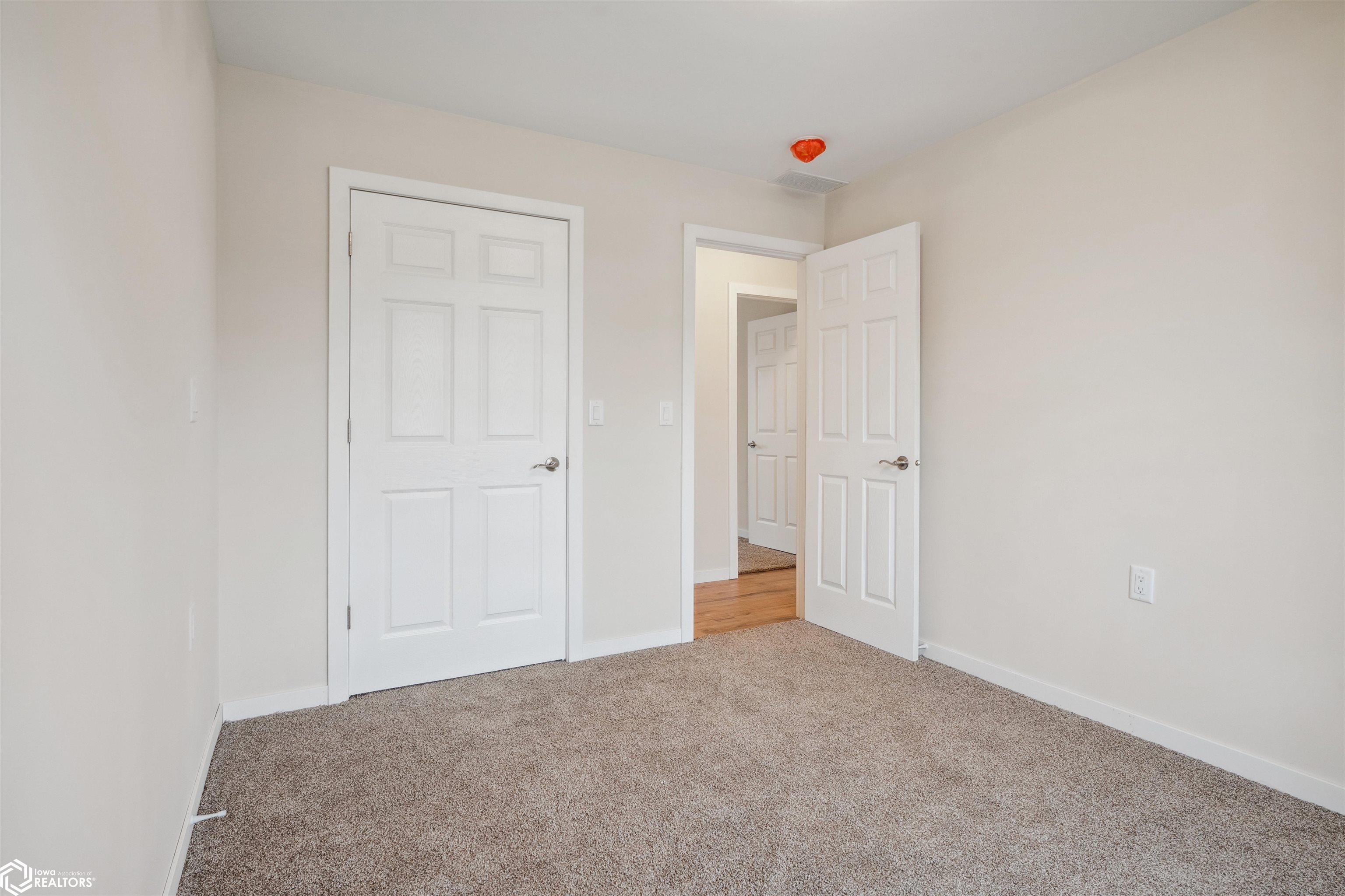 1112 Willow Avenue, Burlington, Iowa image 18