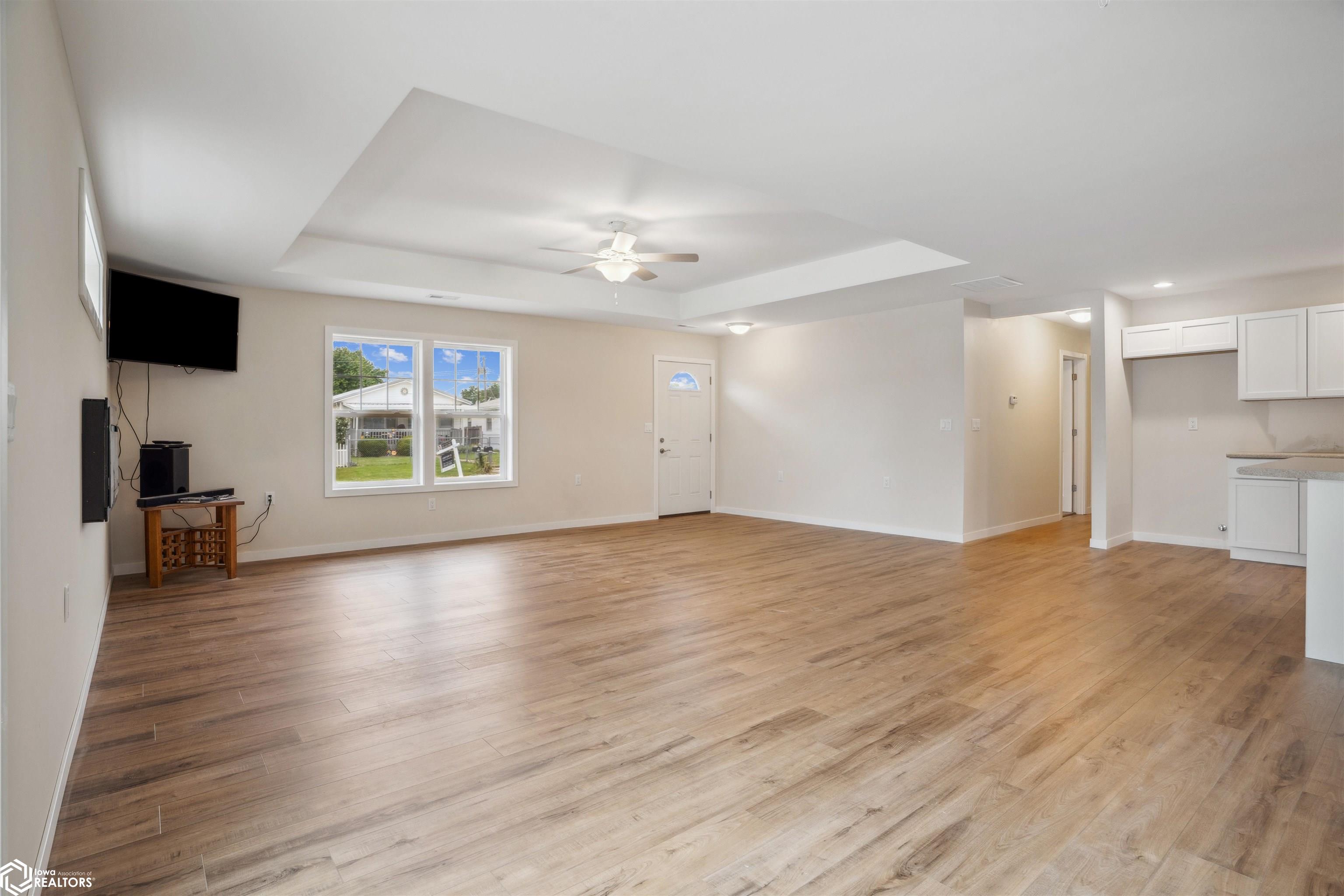 1112 Willow Avenue, Burlington, Iowa image 6