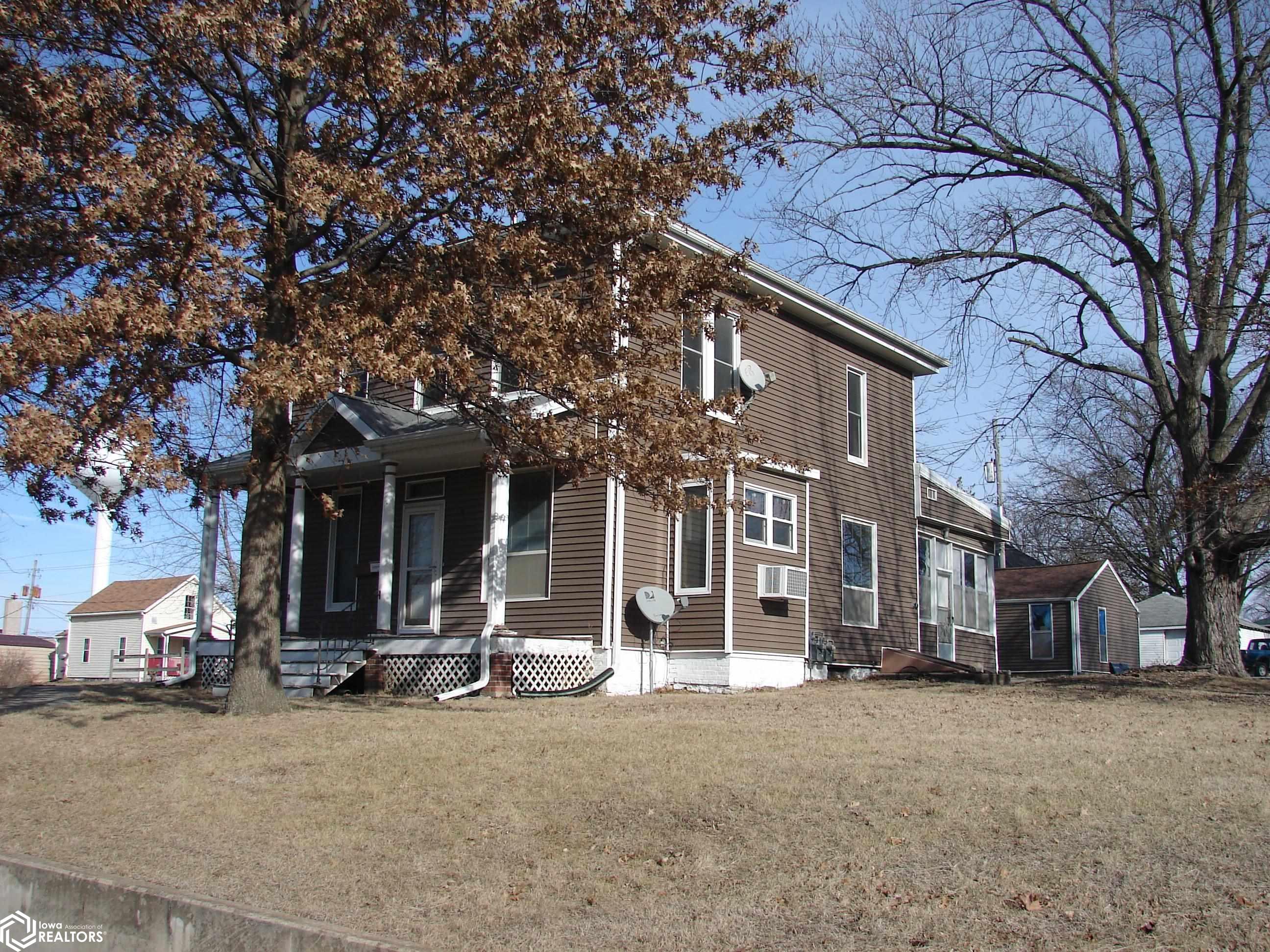 302 S White St., Mount Pleasant, Iowa image 1