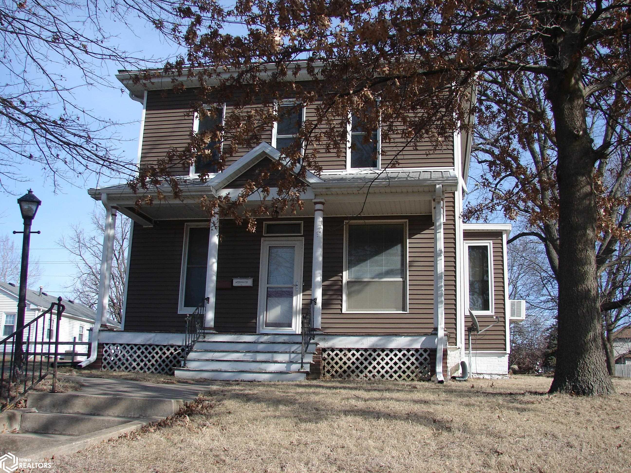 302 S White St., Mount Pleasant, Iowa image 2