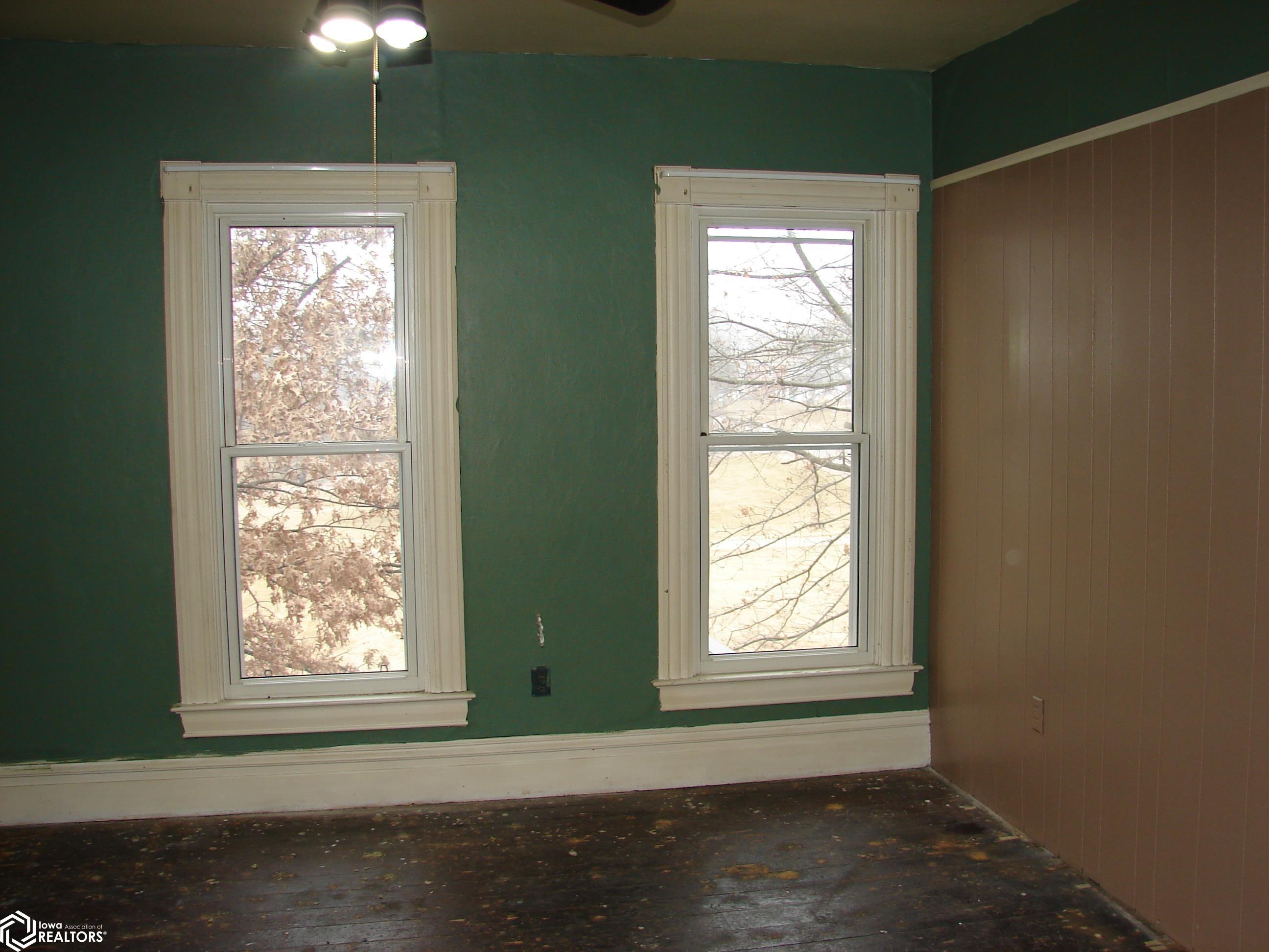 302 S White St., Mount Pleasant, Iowa image 22