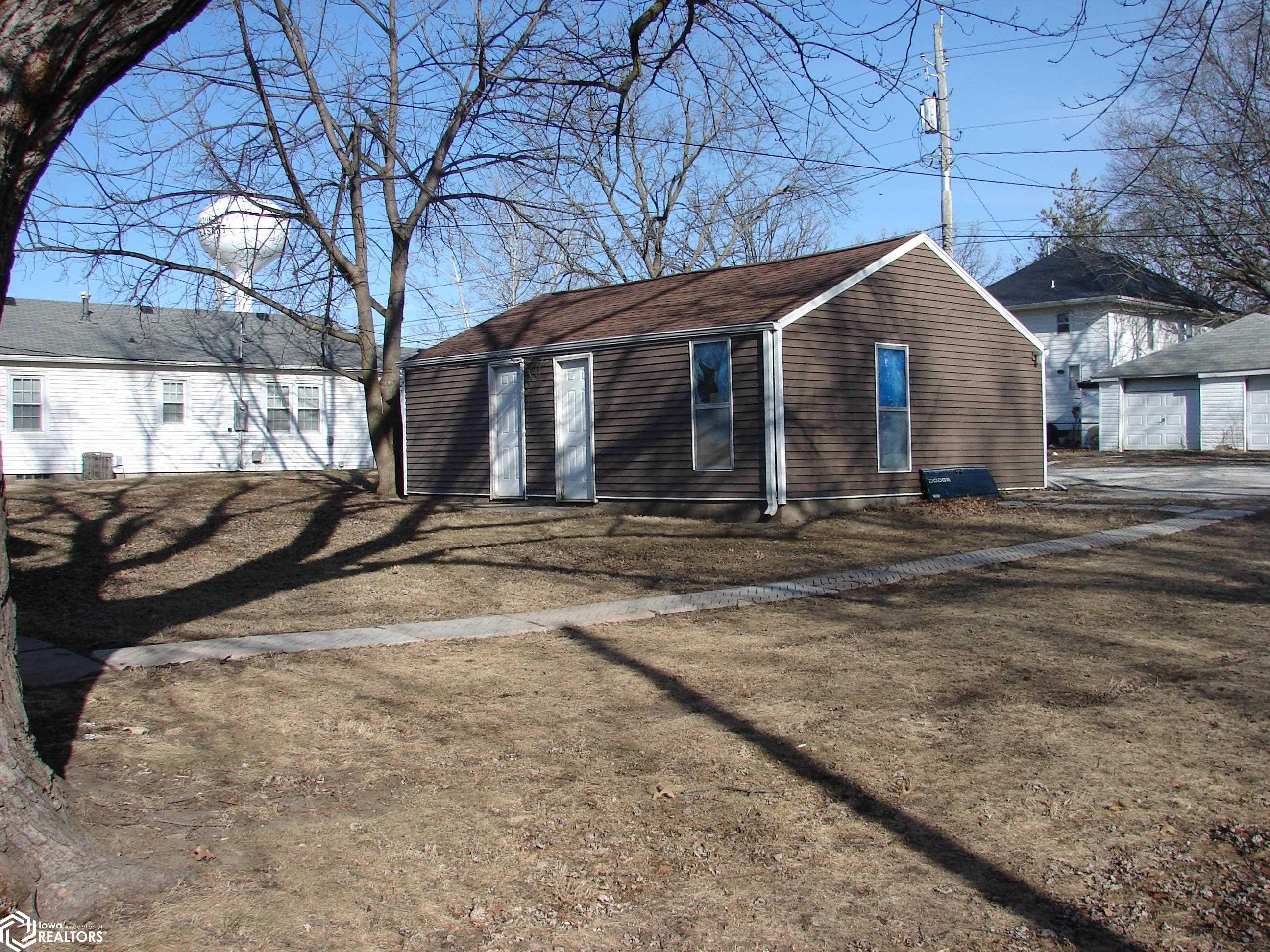 302 S White St., Mount Pleasant, Iowa image 28