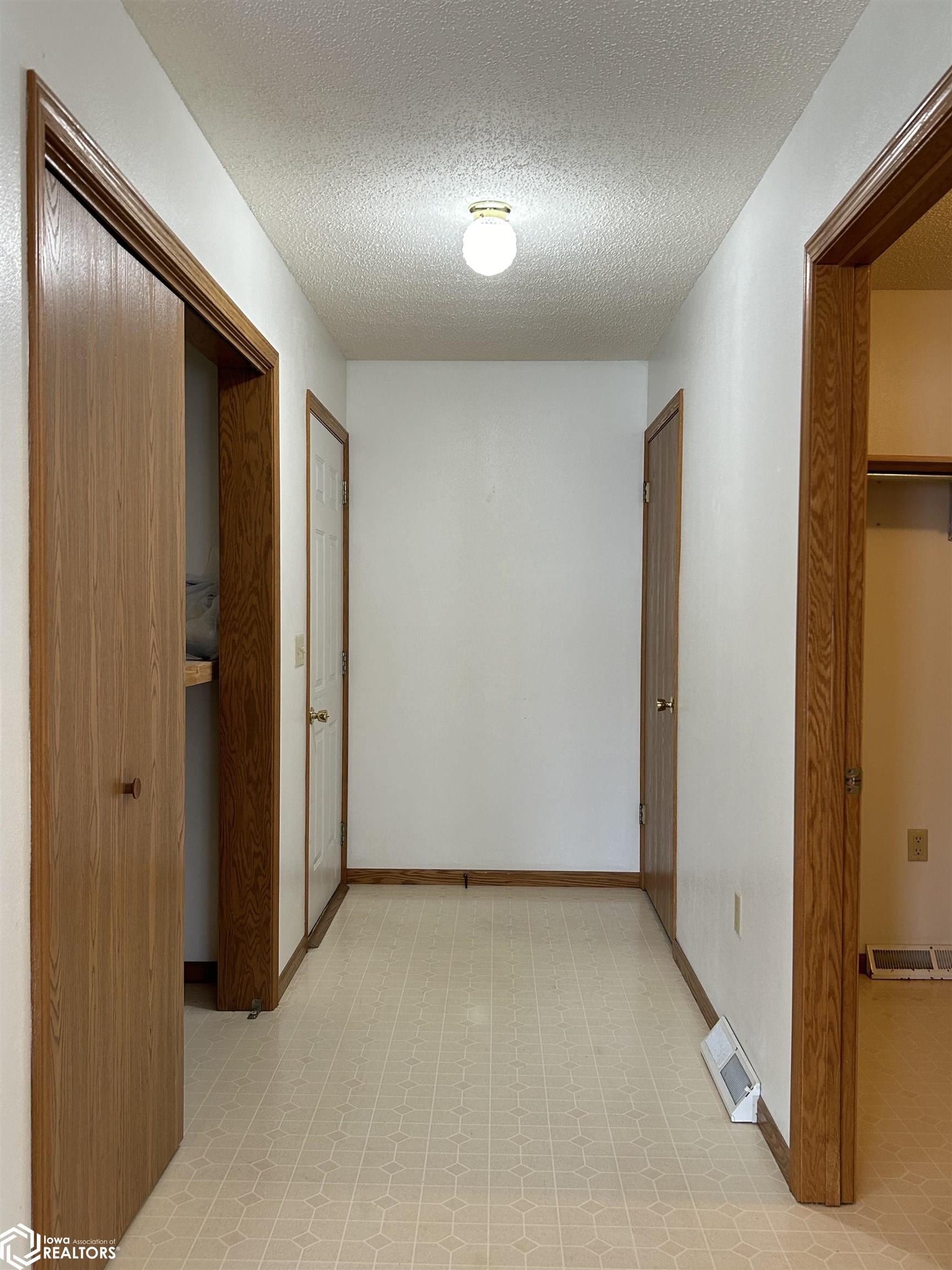 715 W J Street, Forest City, Iowa image 15