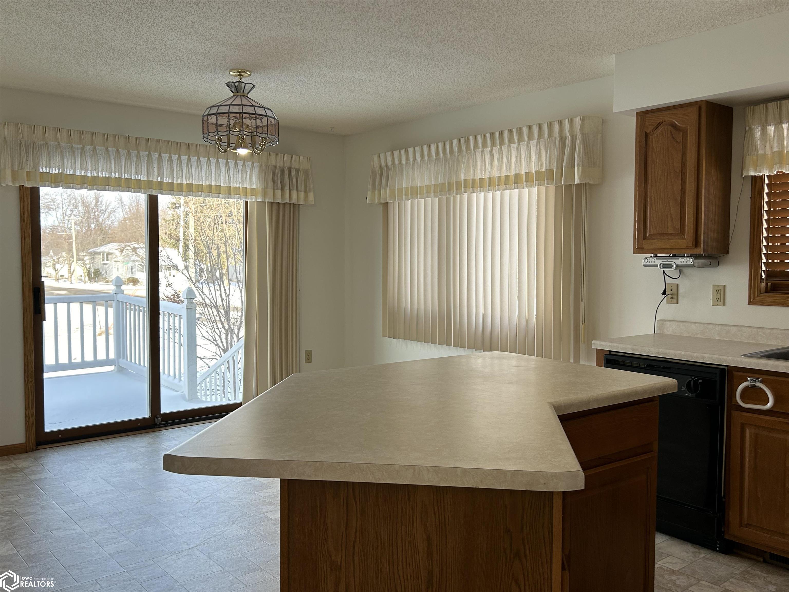 715 W J Street, Forest City, Iowa image 9