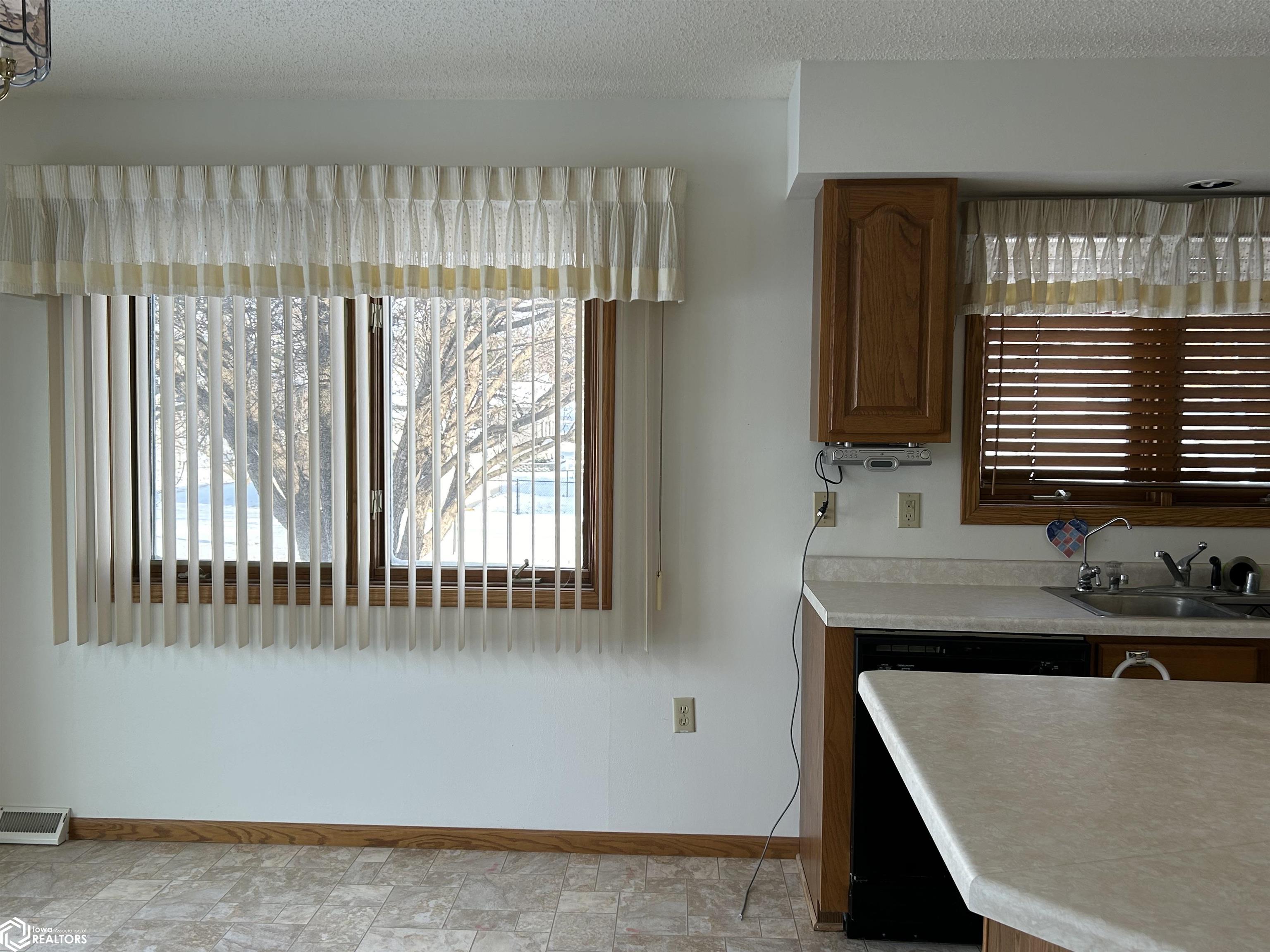715 W J Street, Forest City, Iowa image 10
