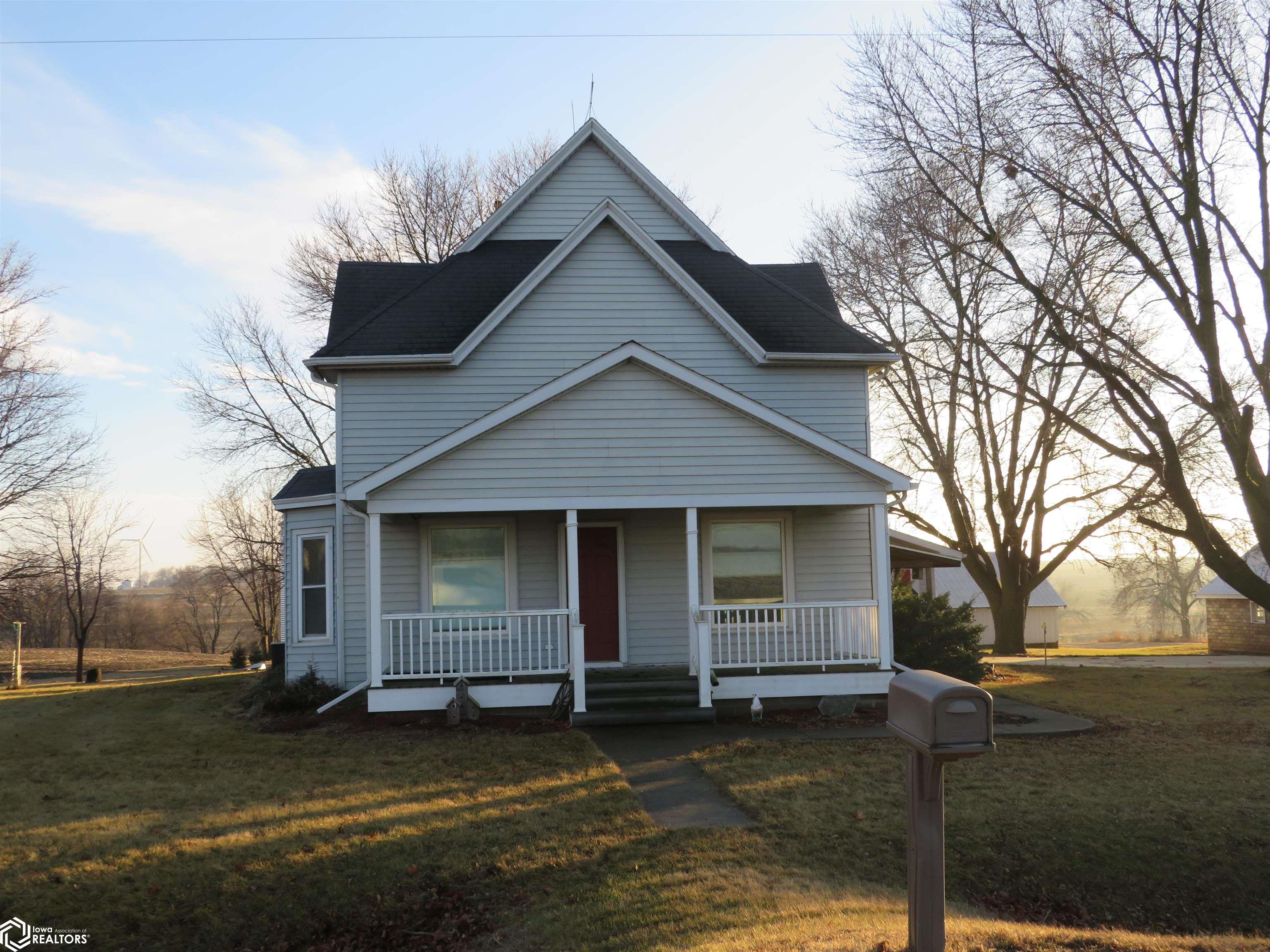 1679 95th Street, Hampton, Iowa image 2