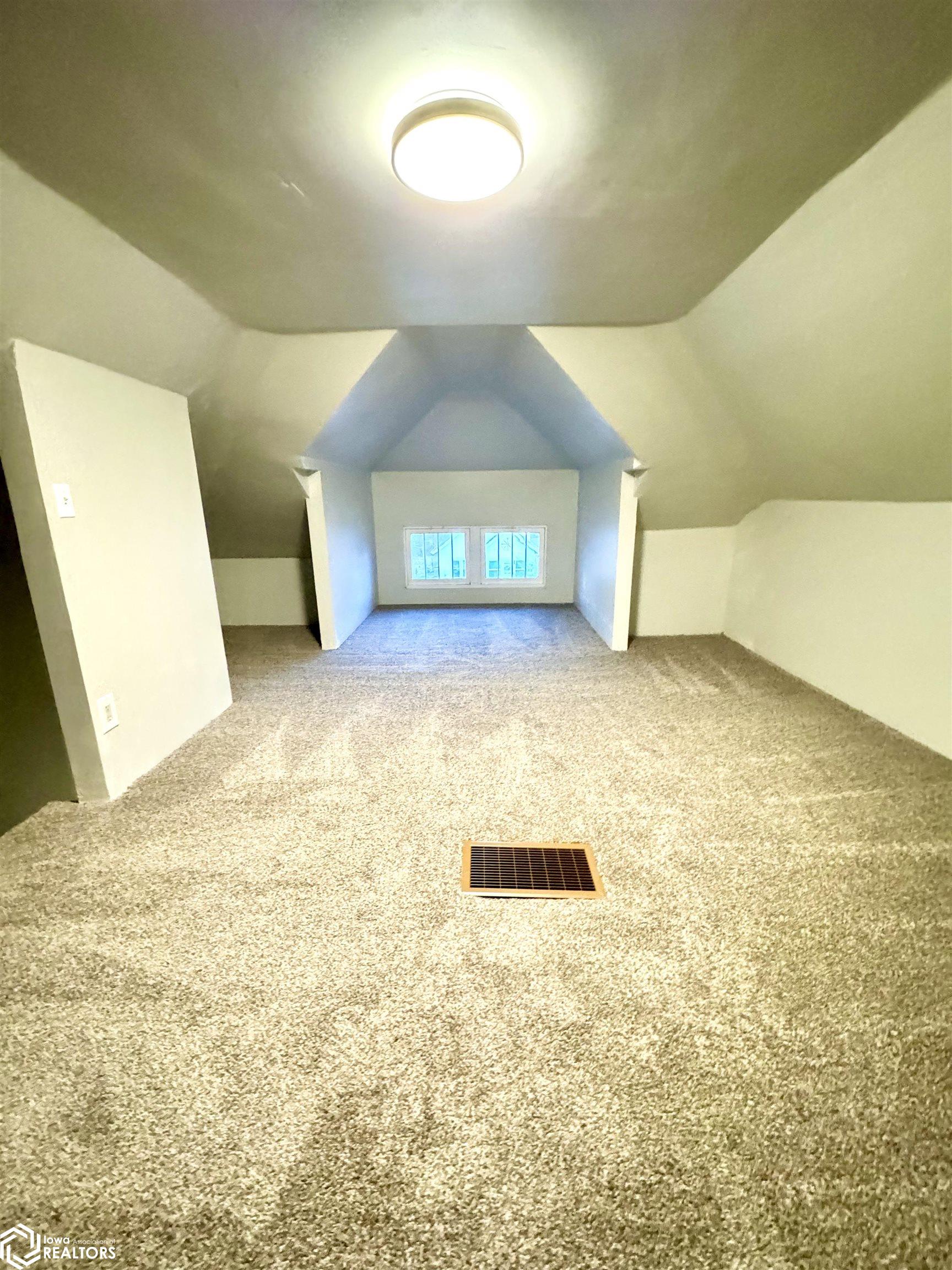 102 4th Street, Northwood, Iowa image 21