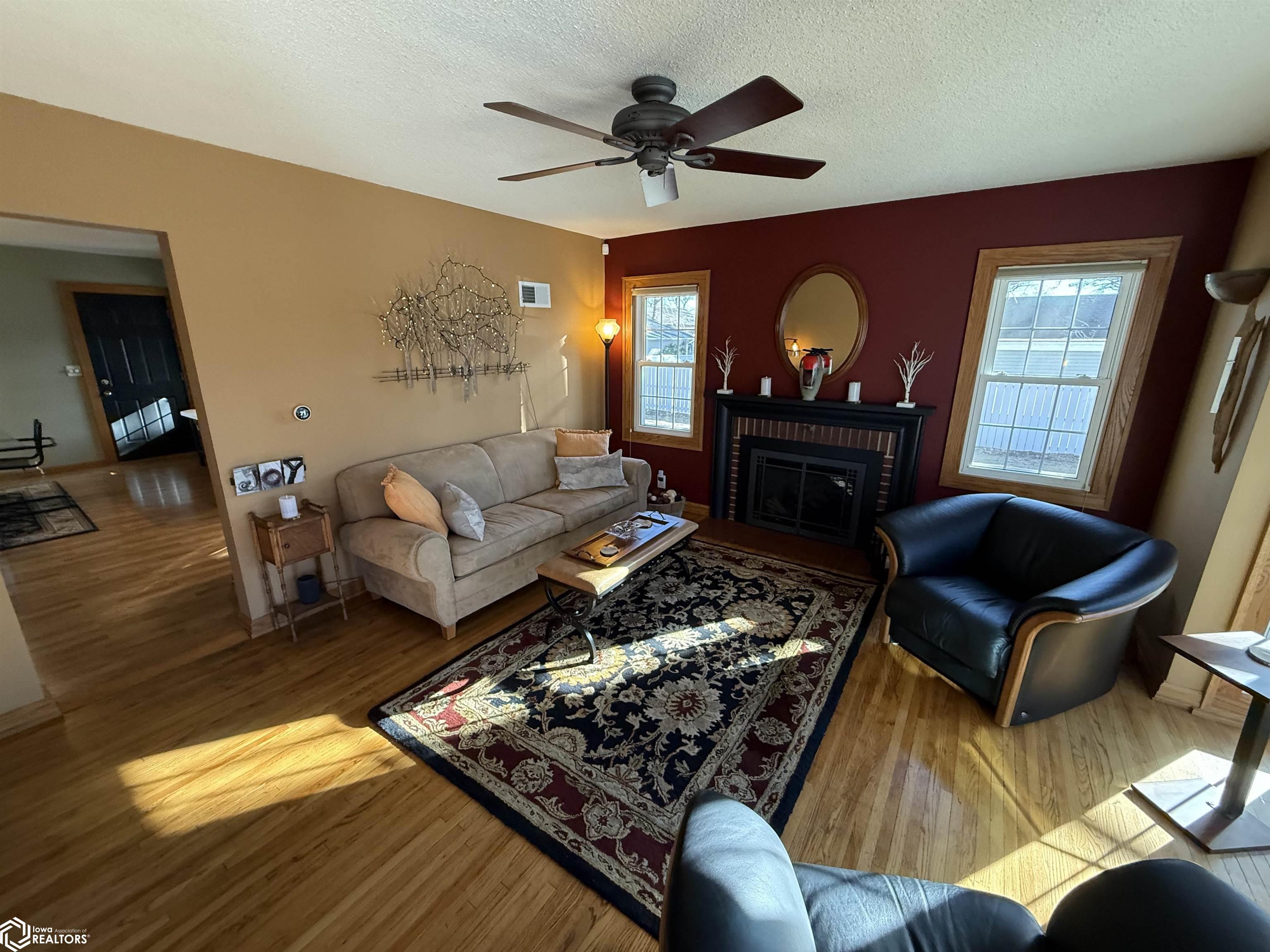 30 Sunset View Drive, Clear Lake, Iowa image 12