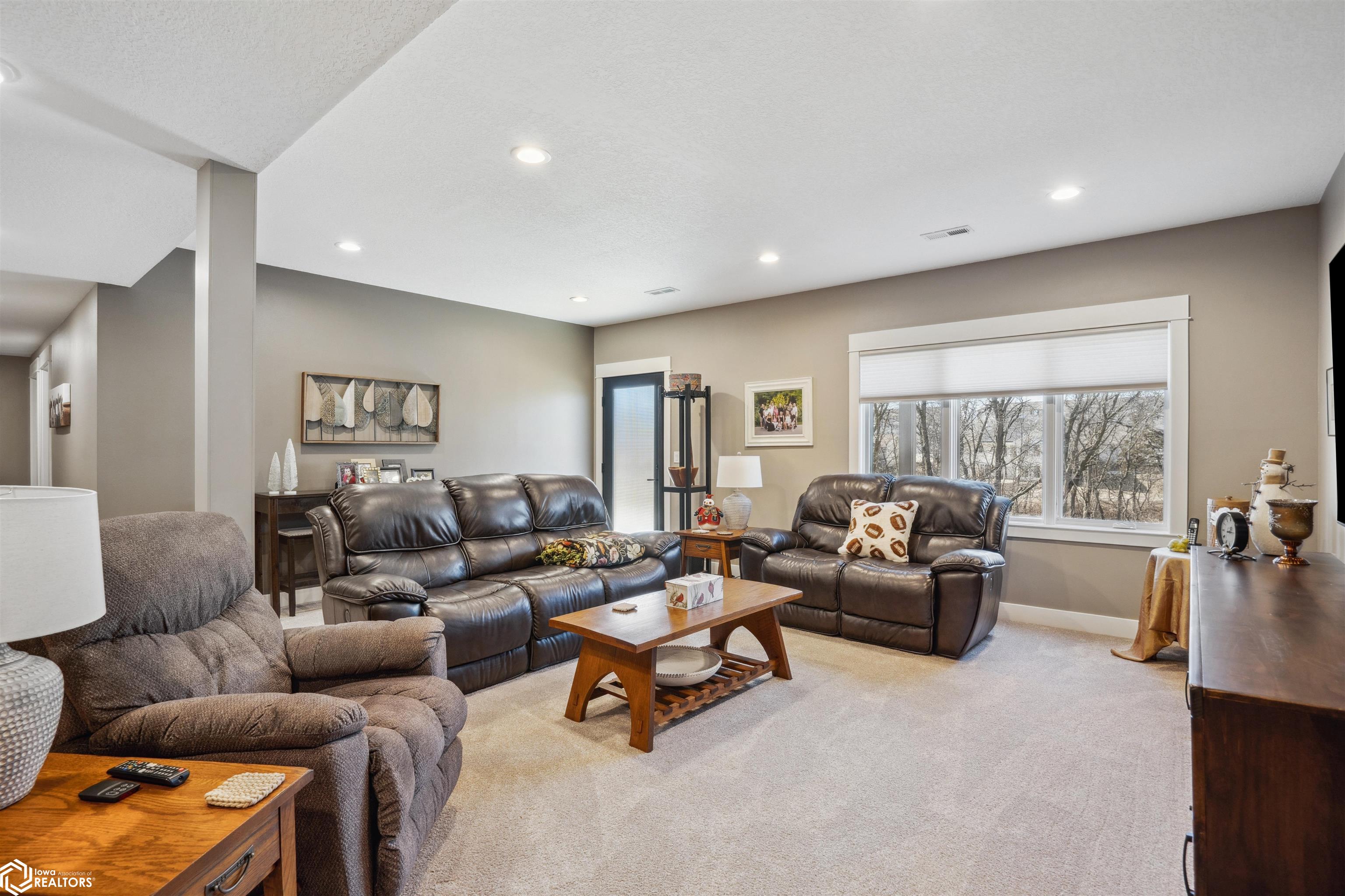 1907 Greenbelt Drive, Oskaloosa, Iowa image 14