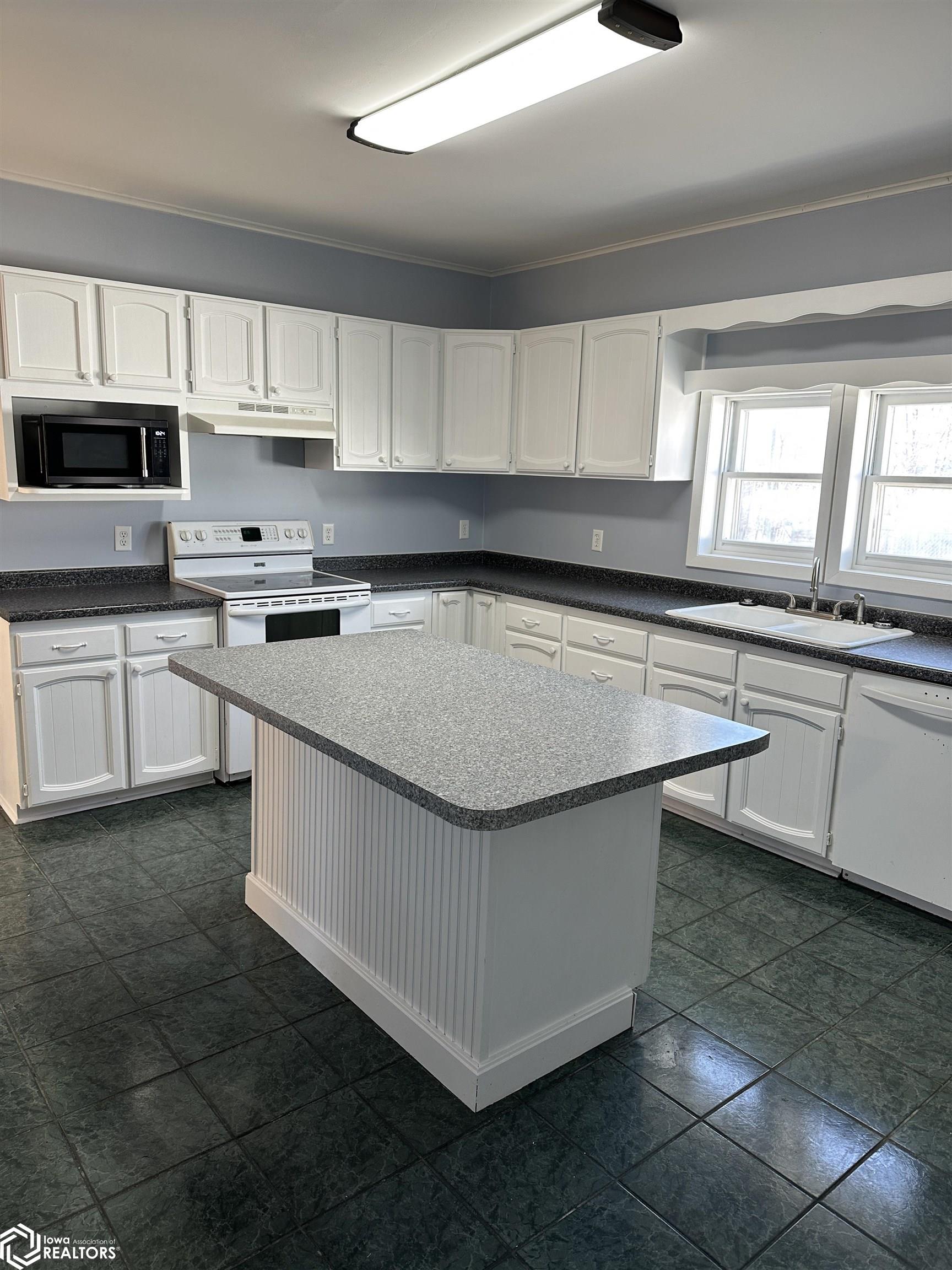 1712 Johnson Street, Keokuk, Iowa image 11