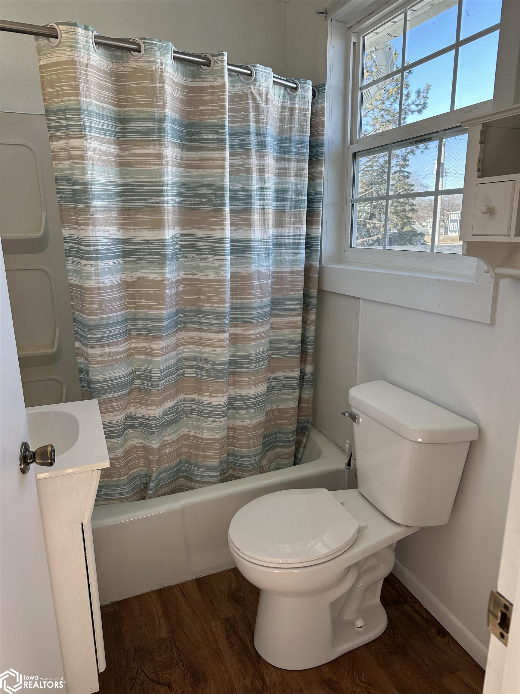 1712 Johnson Street, Keokuk, Iowa image 36