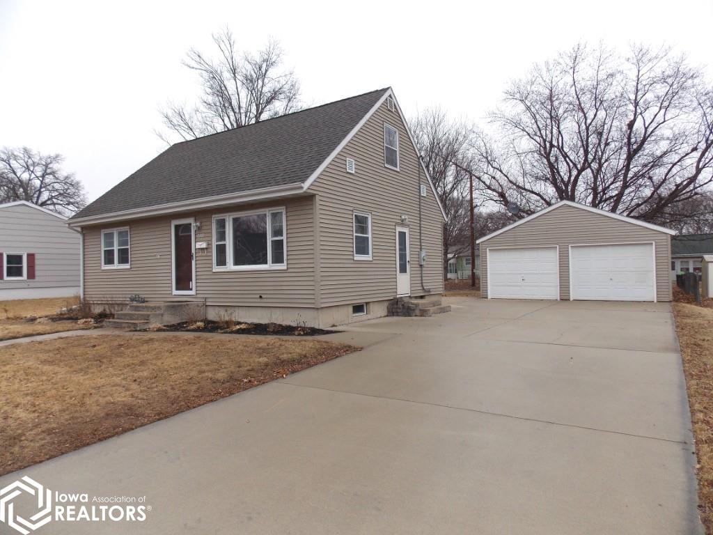 1311 N Hampshire Avenue, Mason City, Iowa image 1