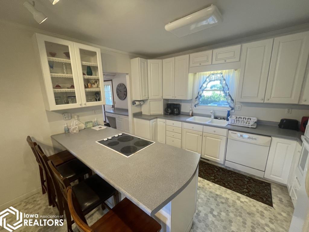 922 N Shore Drive, Clear Lake, Iowa image 5
