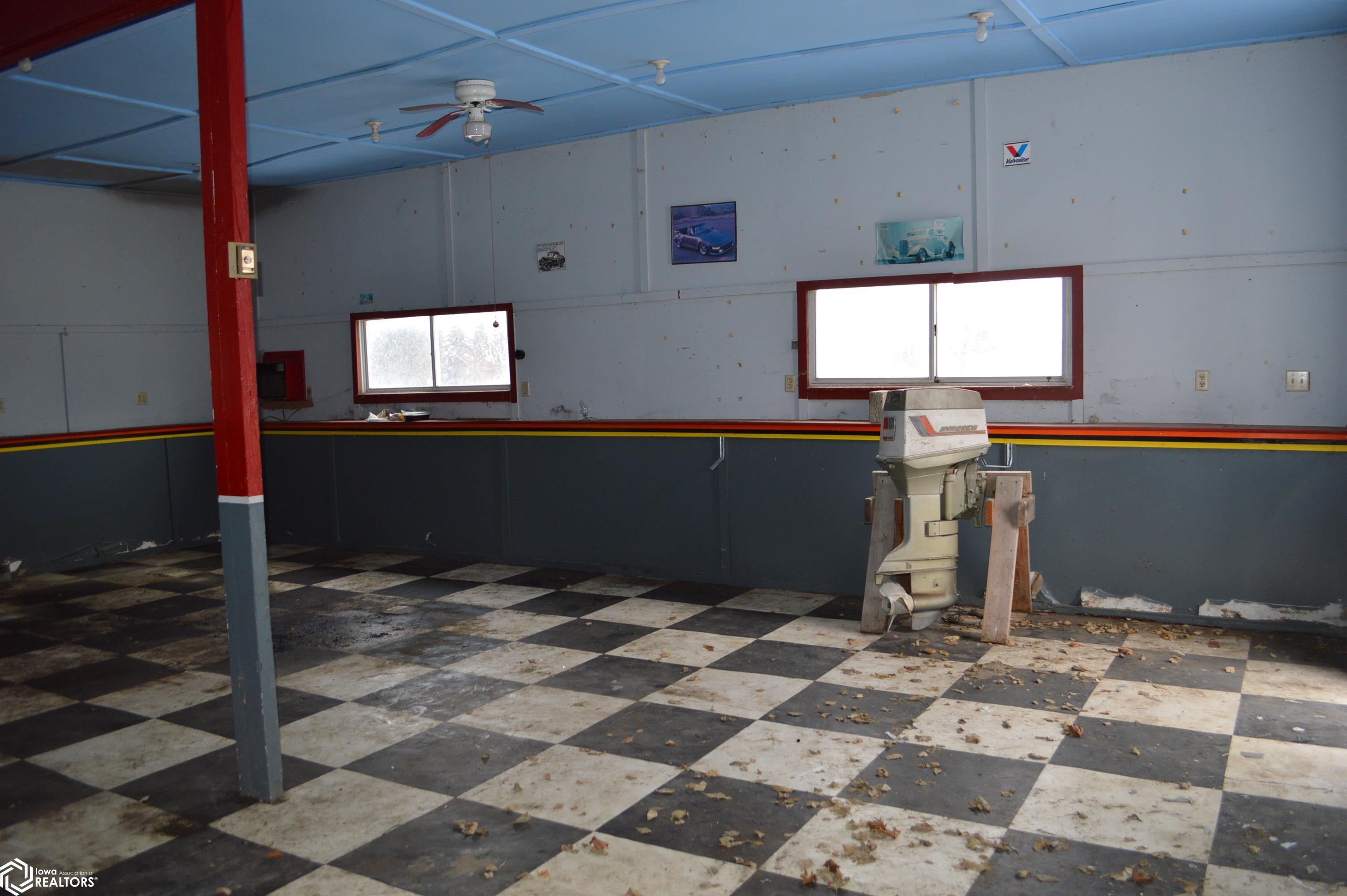 201 Washington Street, Geneva, Iowa image 11