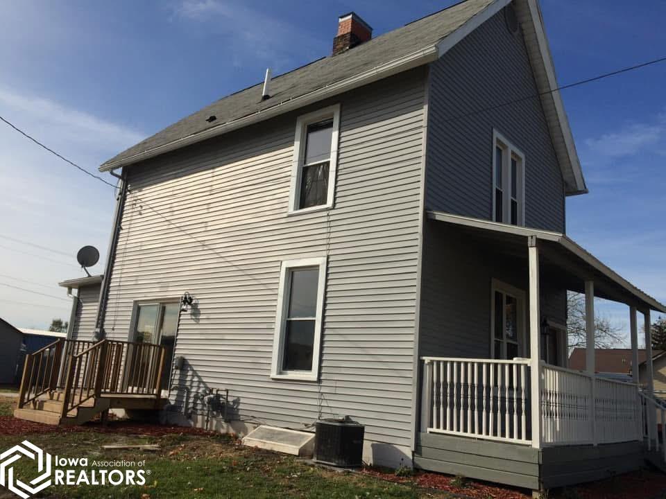 1602 Avenue M, Fort Madison, Iowa image 2