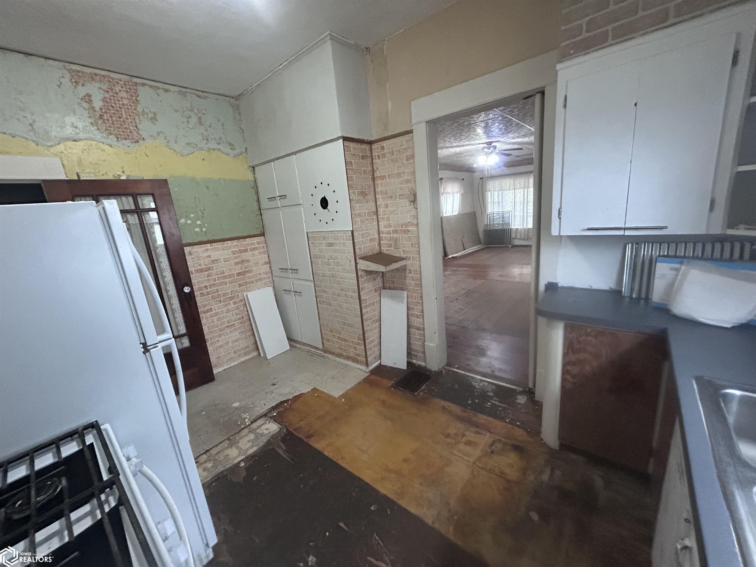 530 S Webster Street, Ottumwa, Iowa image 17