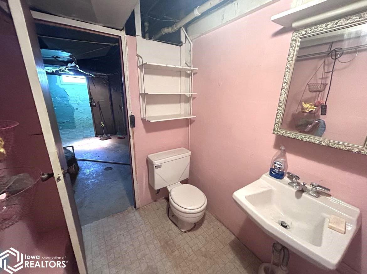 530 S Webster Street, Ottumwa, Iowa image 25
