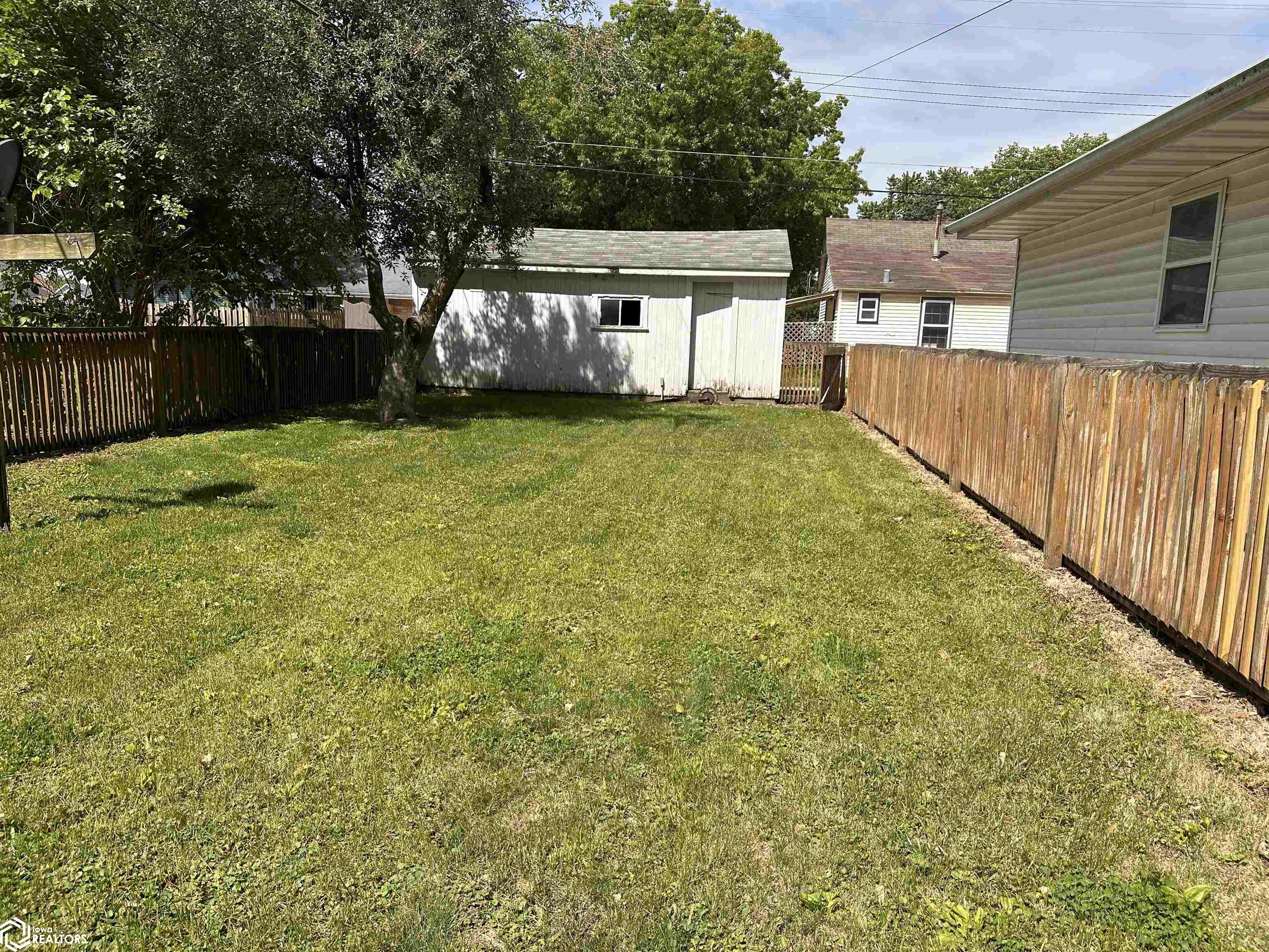 211 S Garfield Avenue, Burlington, Iowa image 29