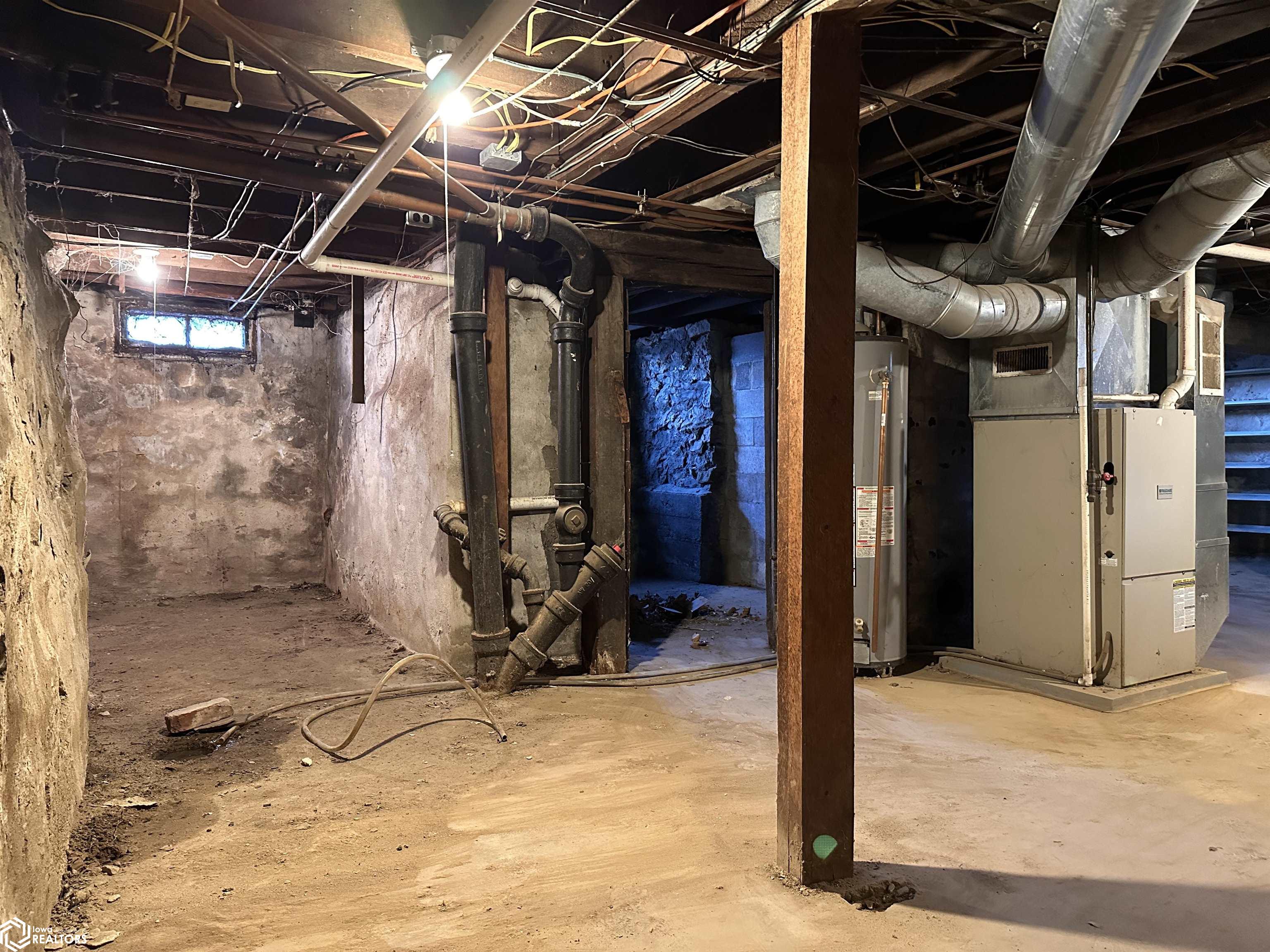211 S Garfield Avenue, Burlington, Iowa image 30