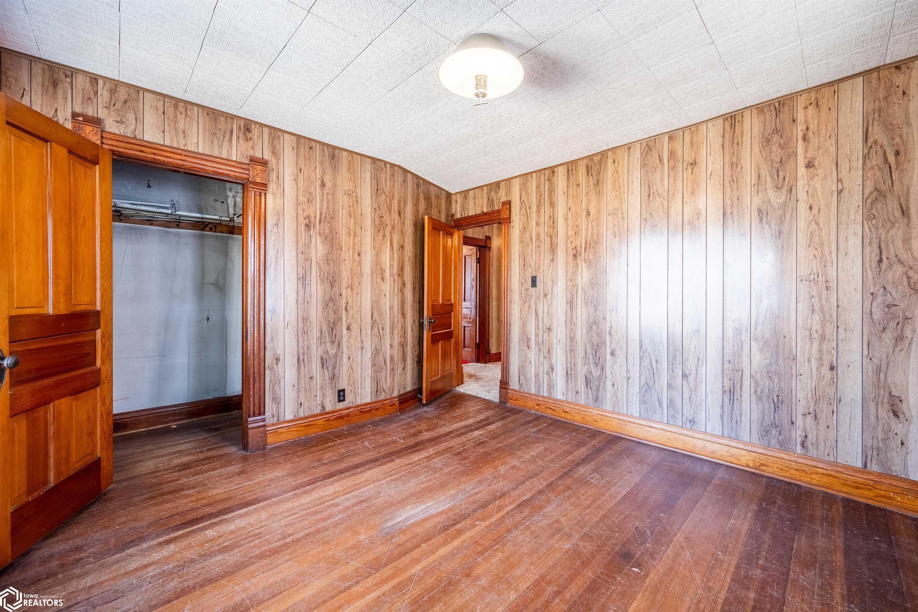 105 Court Street, Harlan, Iowa image 31