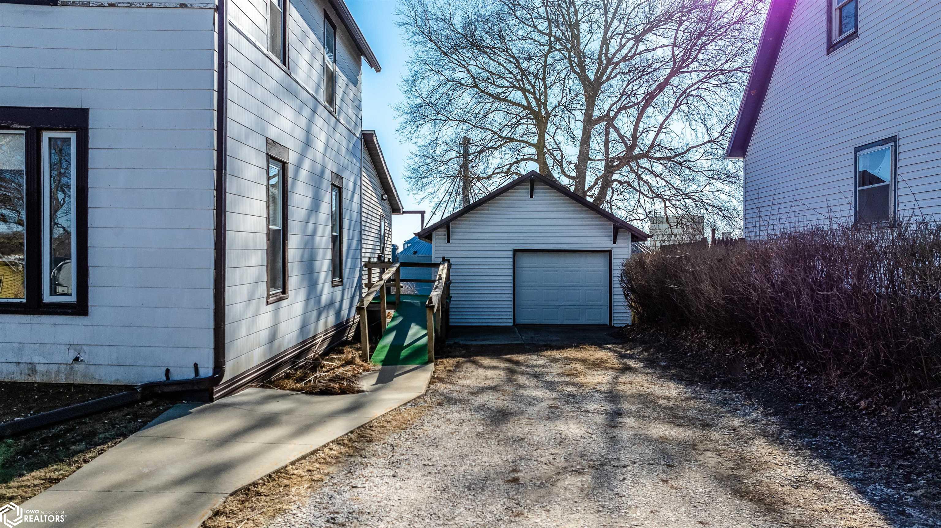 105 Court Street, Harlan, Iowa image 46