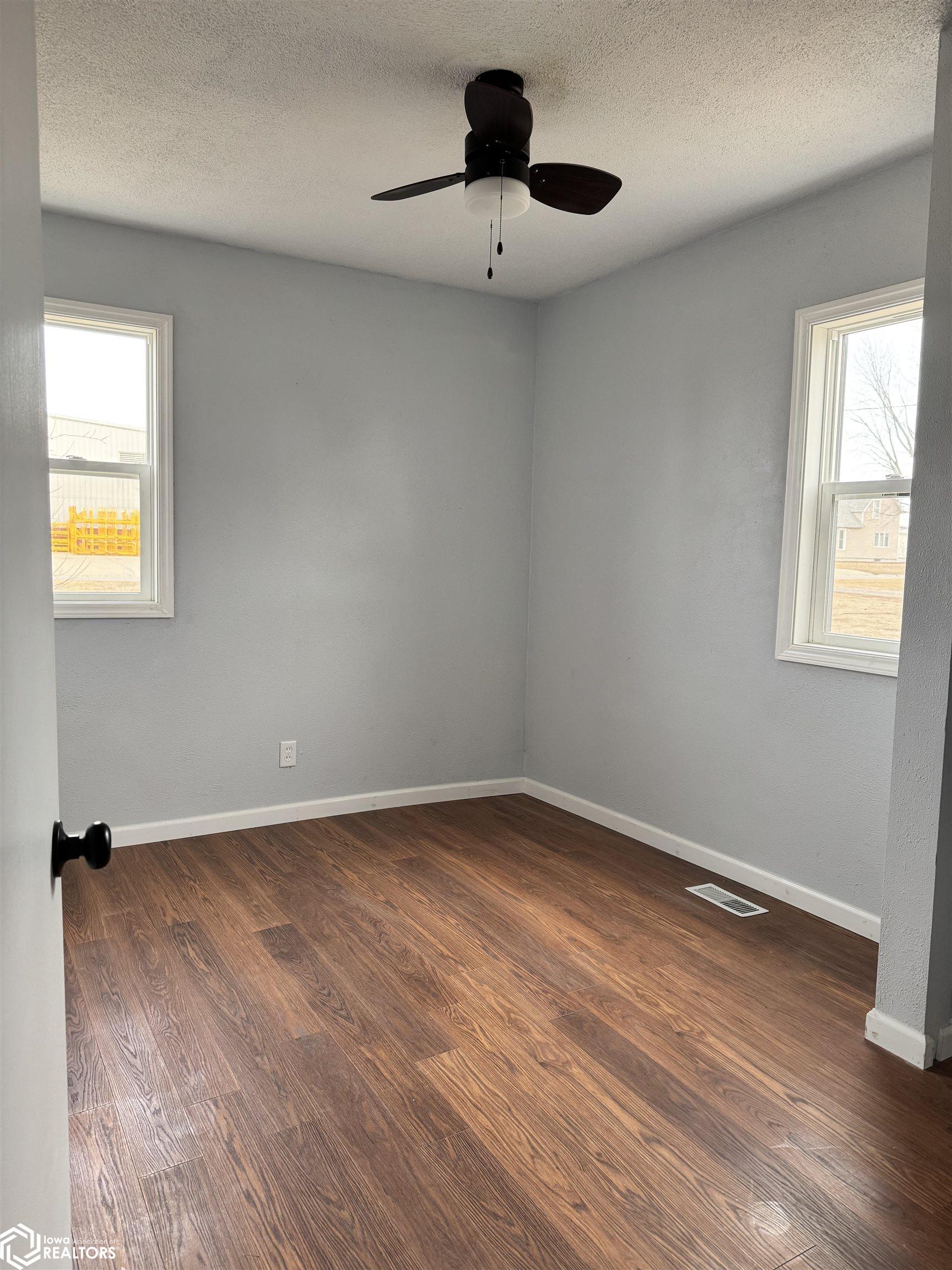 507 N Maple Street, Jefferson, Iowa image 12