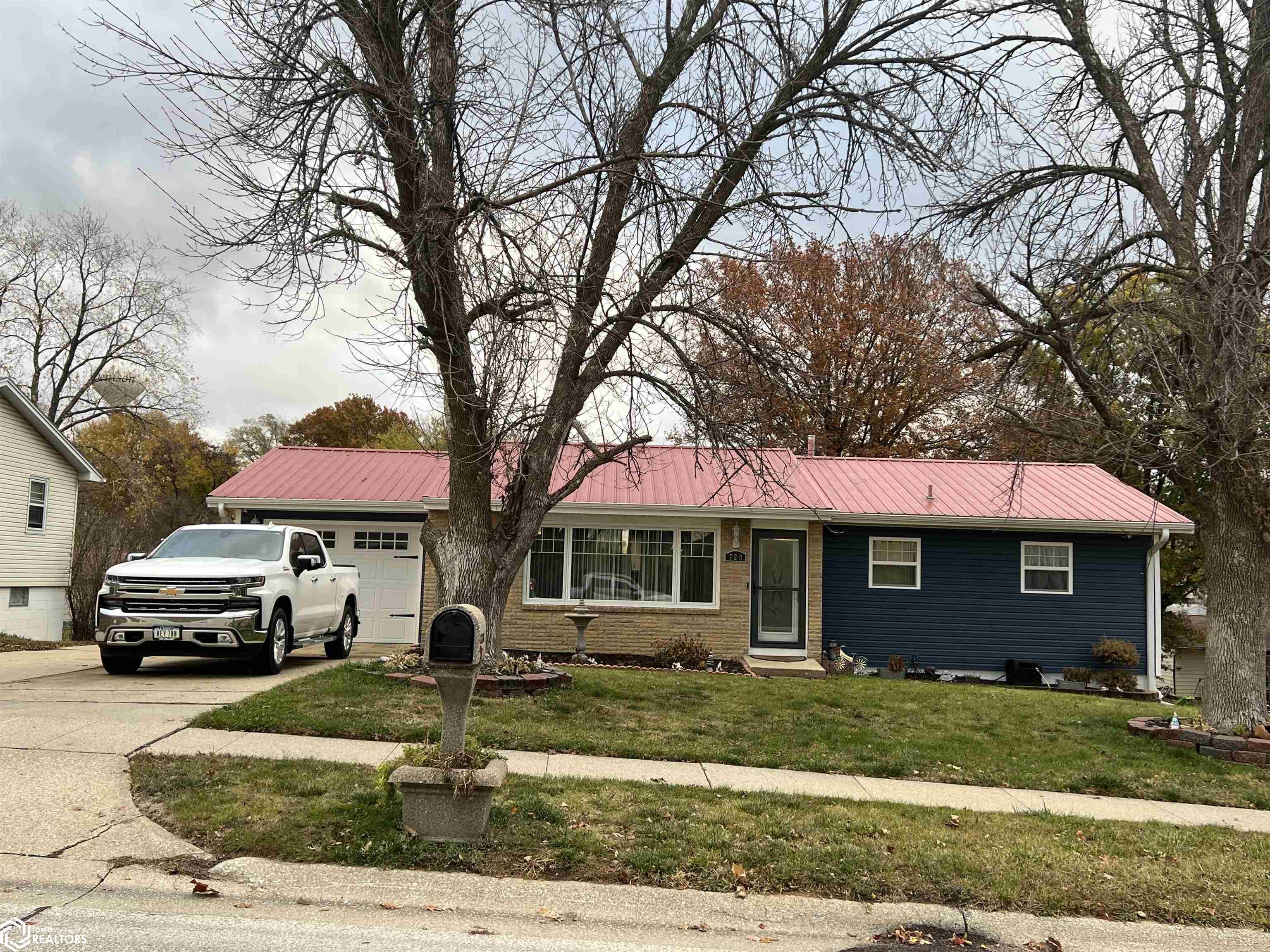 720 N 20th Street, Denison, Iowa image 1