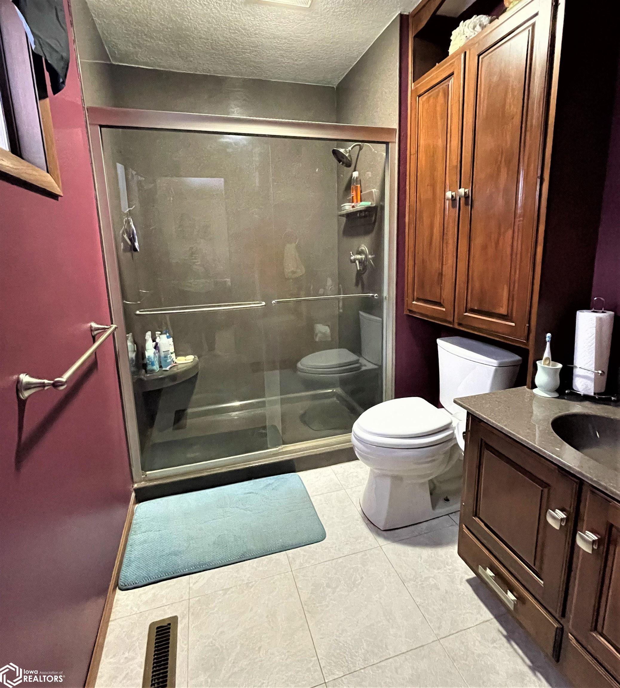 500 Royale Oaks Drive, Algona, Iowa image 26