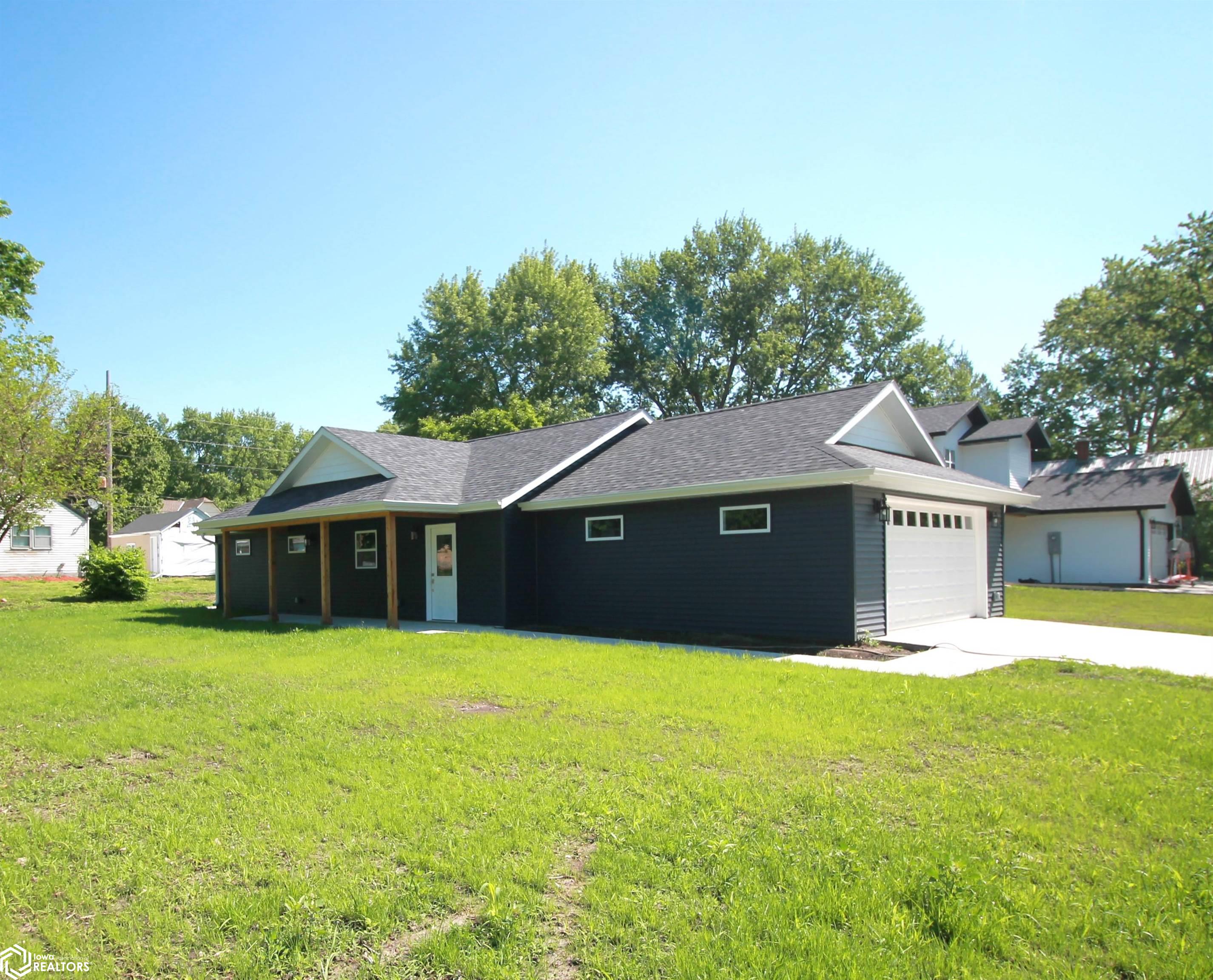 405 N 11th Street, Clarinda, Iowa image 2