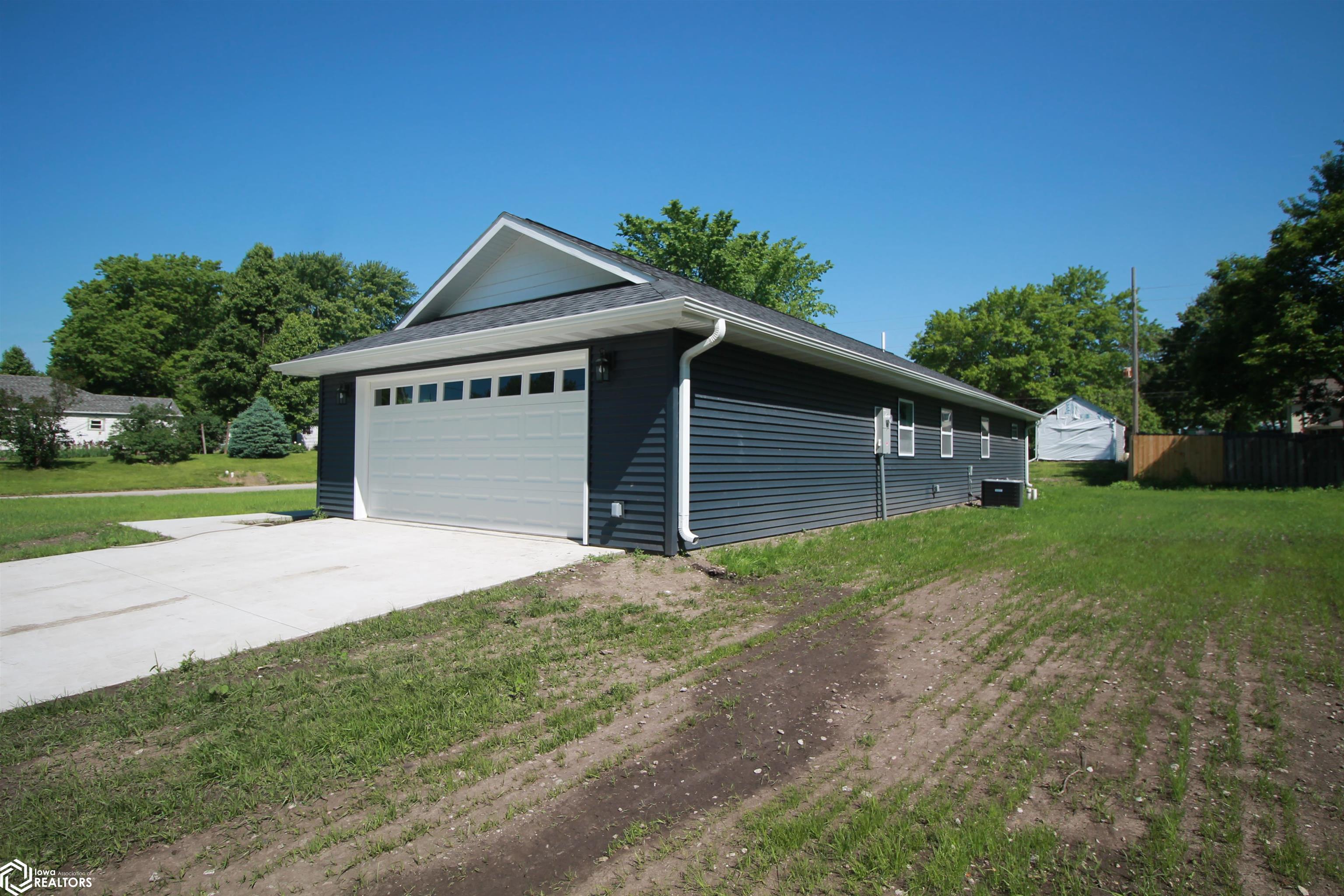 405 N 11th Street, Clarinda, Iowa image 27