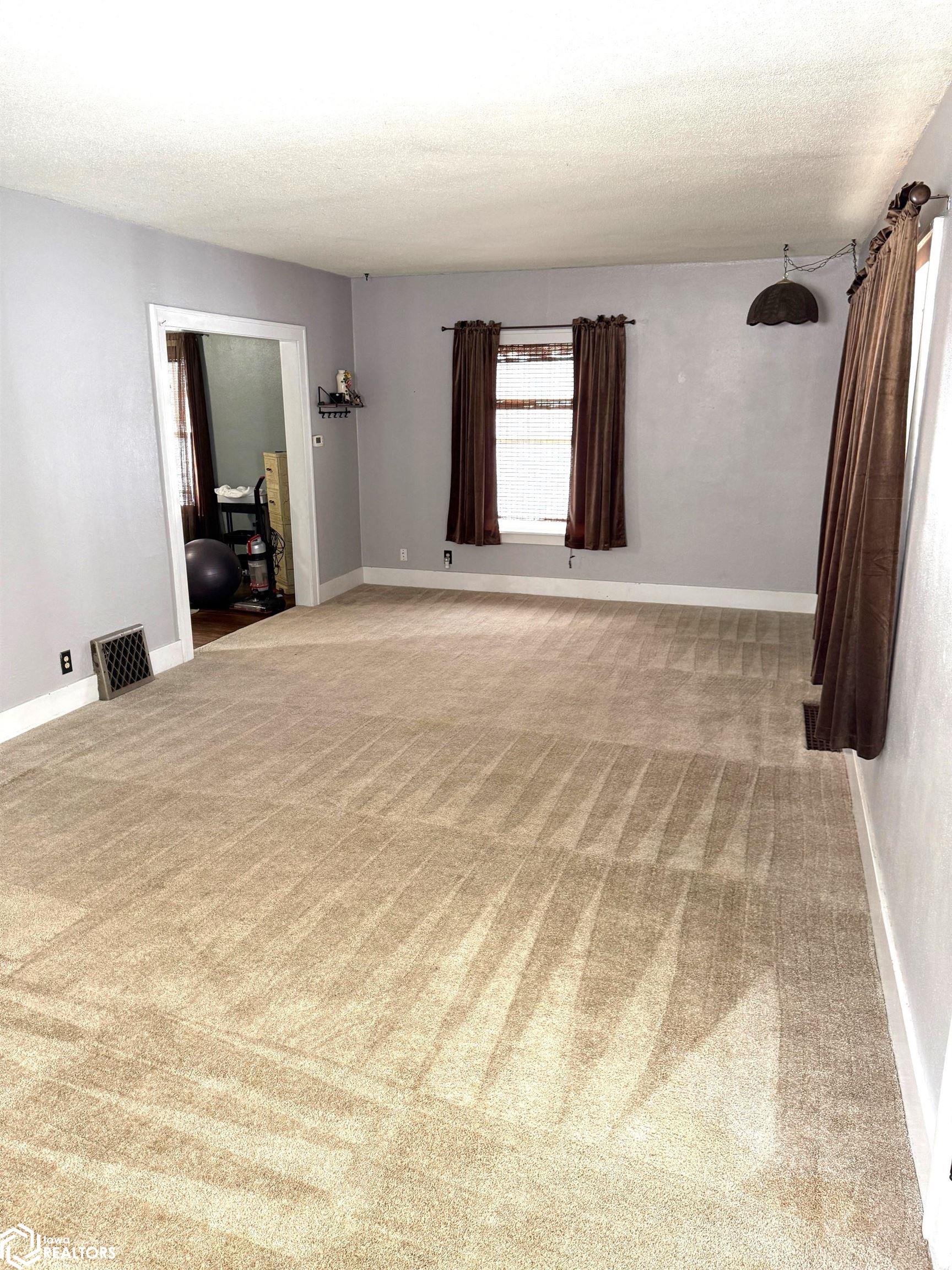 902 2nd Avenue, Ackley, Iowa image 22