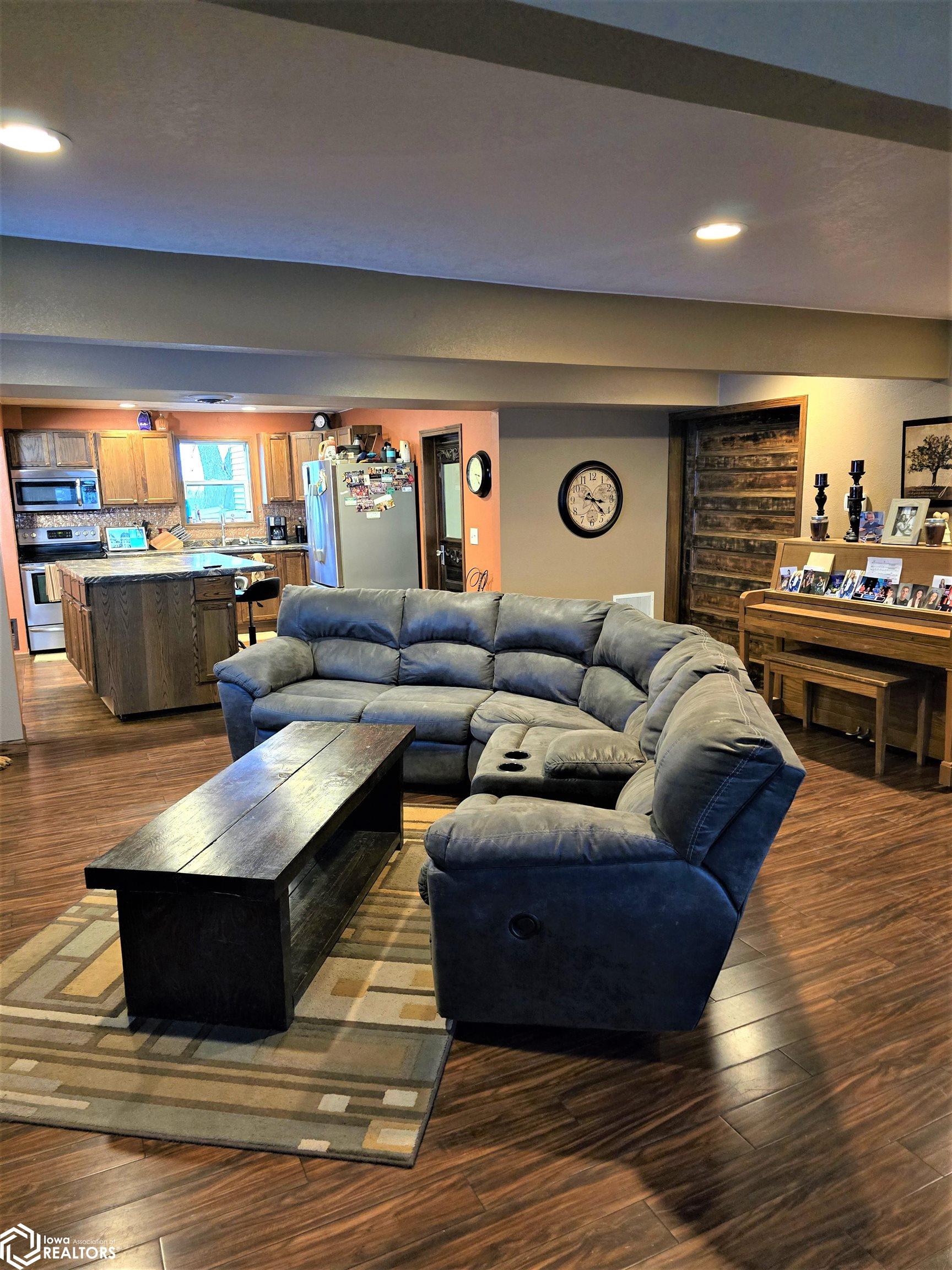 1704 30th Avenue, West Bend, Iowa image 13