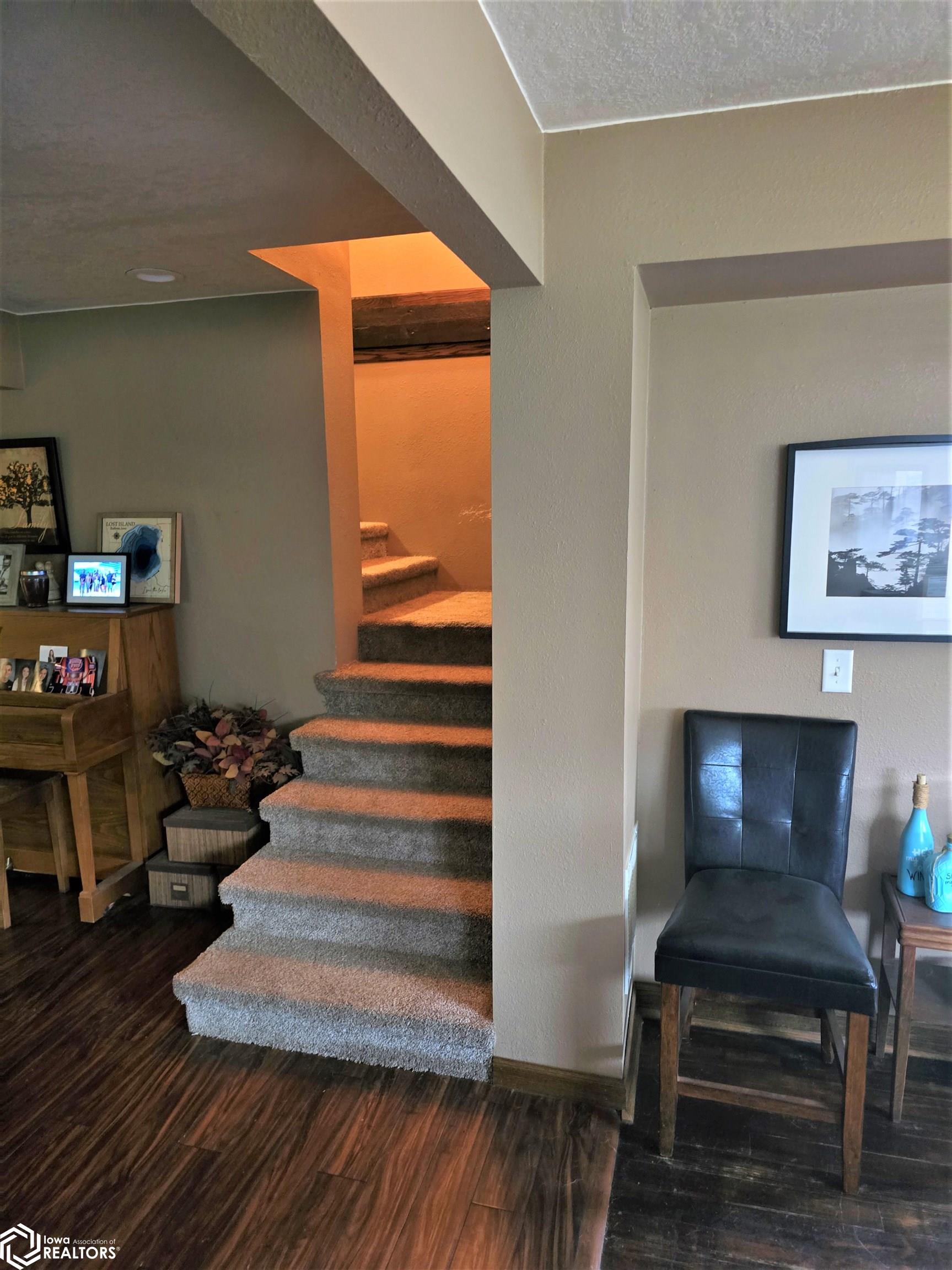 1704 30th Avenue, West Bend, Iowa image 18