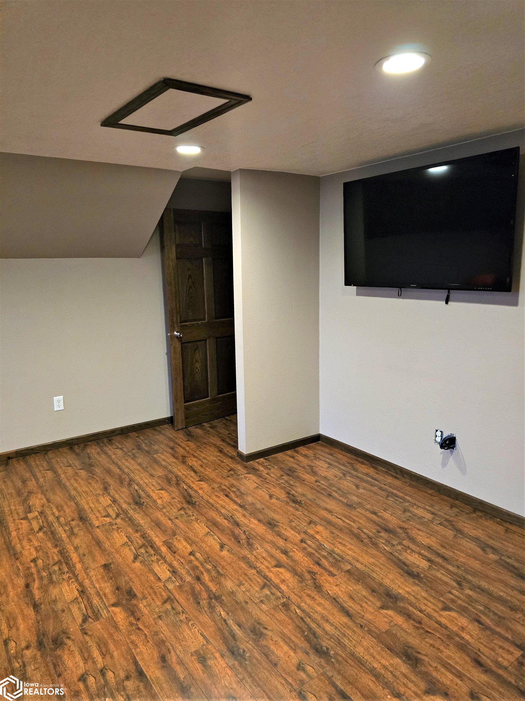 1704 30th Avenue, West Bend, Iowa image 37