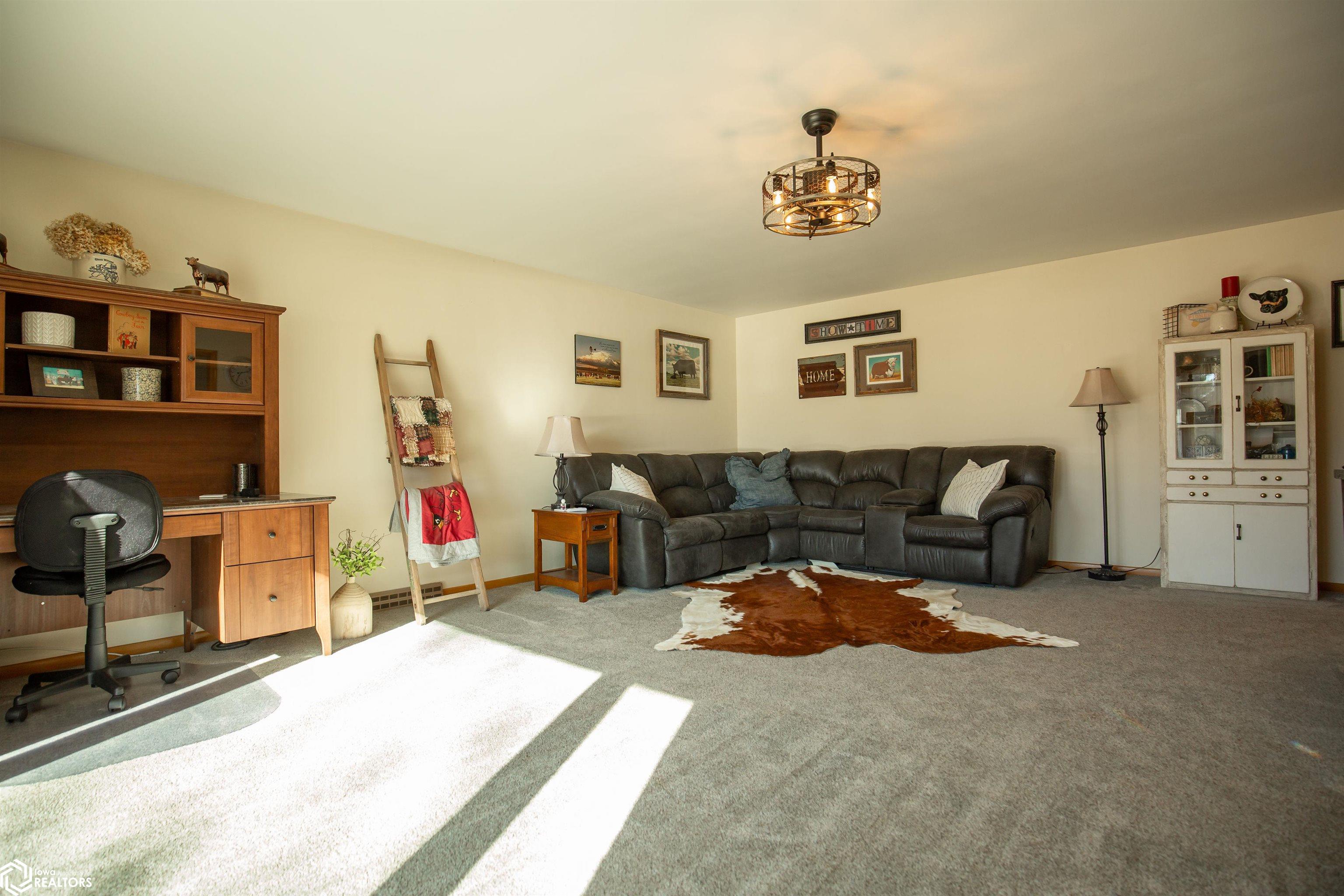 1213 E State Street, Algona, Iowa image 3