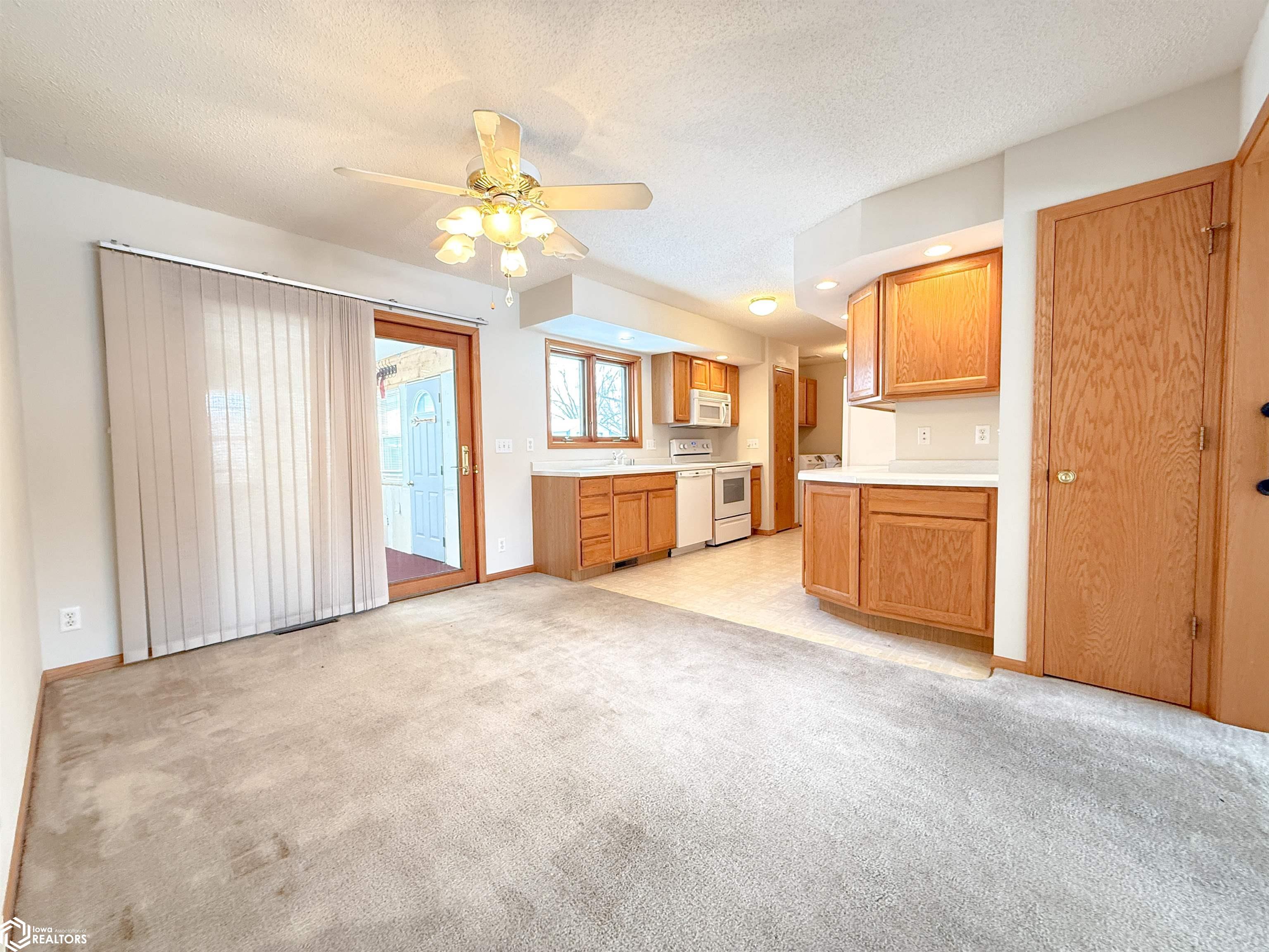 1656 Dorell Drive, Hampton, Iowa image 7