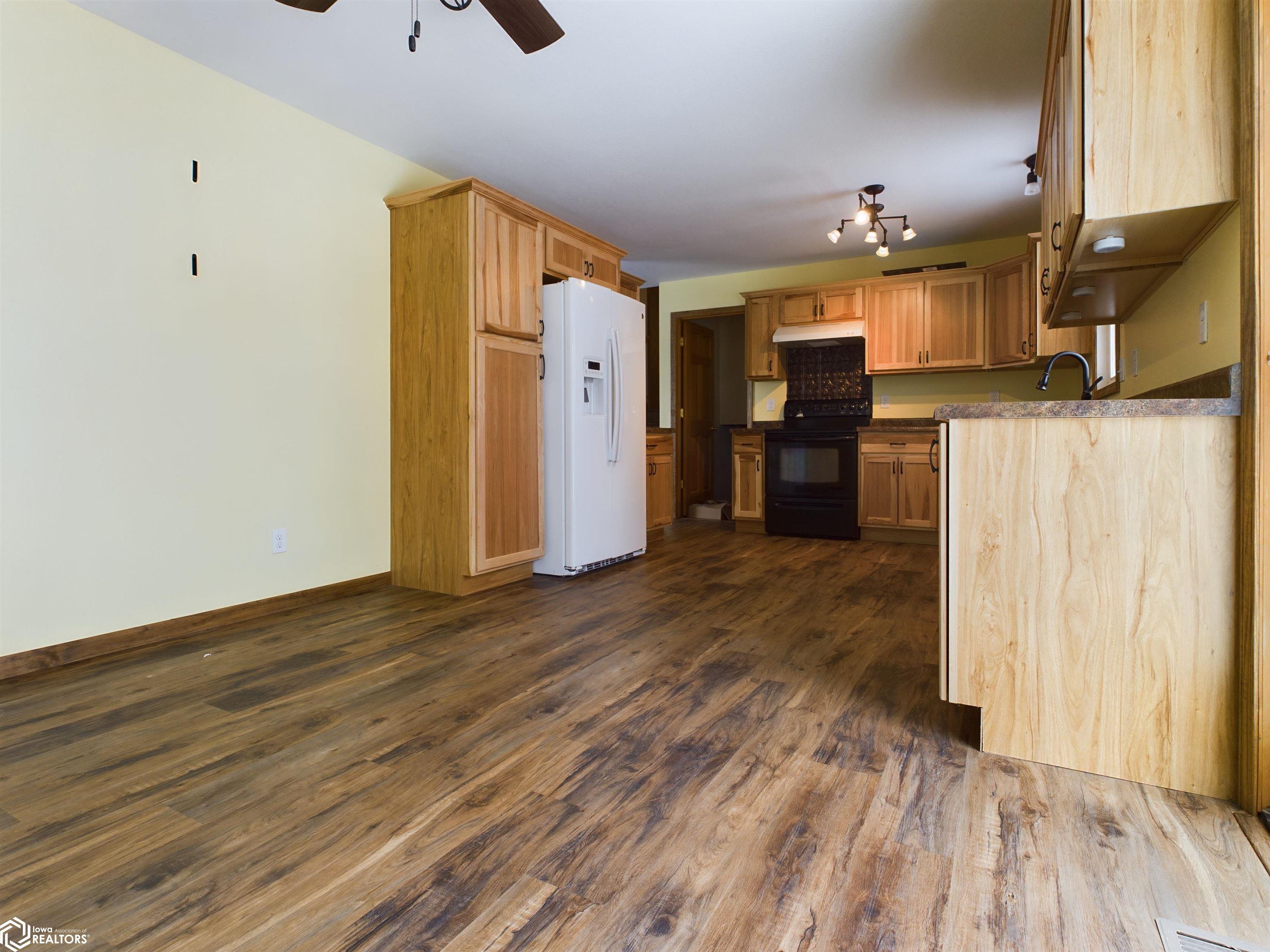725 Bunker Dr, Warsaw, Illinois image 12