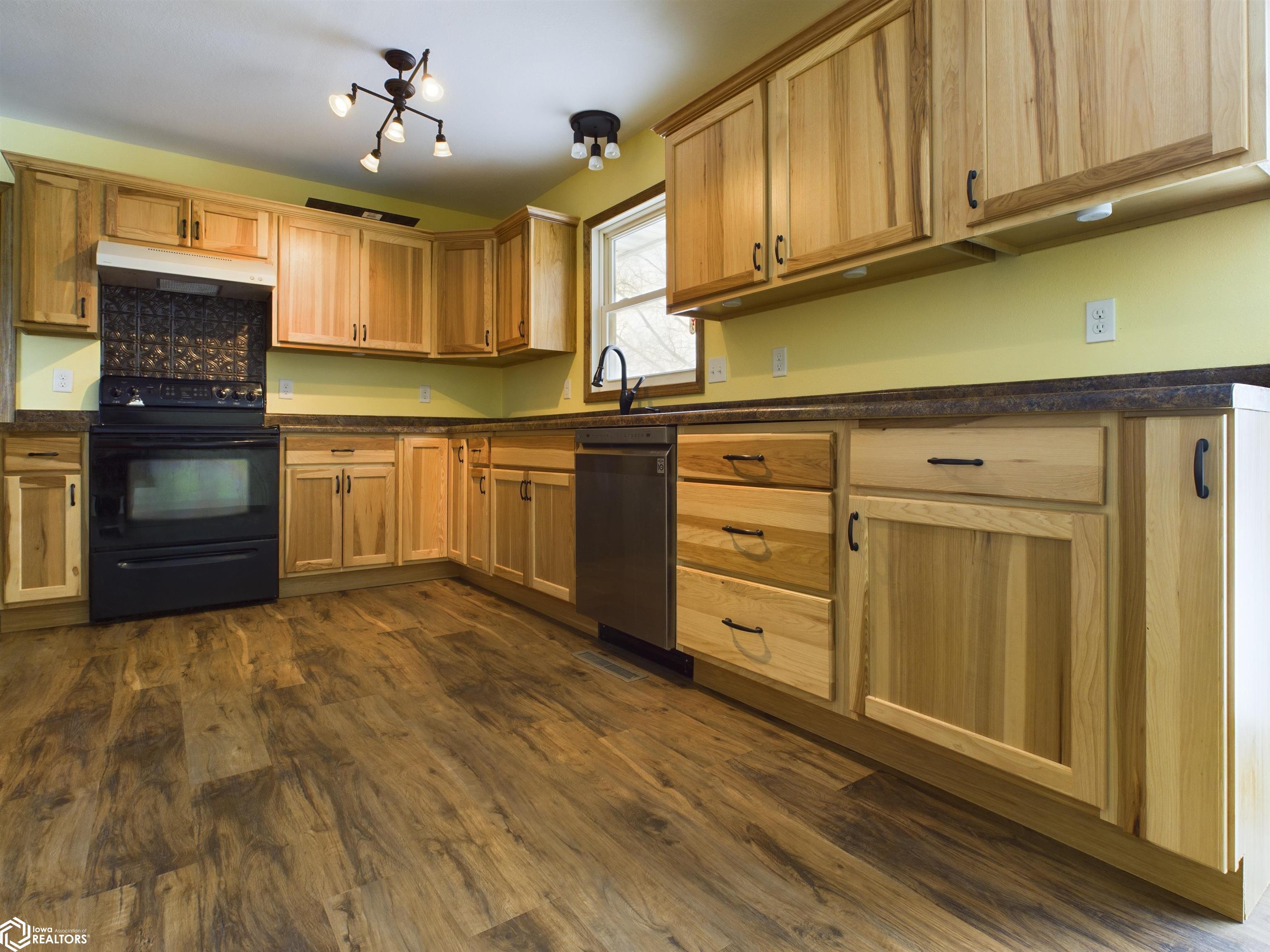 725 Bunker Dr, Warsaw, Illinois image 10