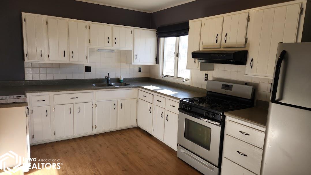 1614 E Linden Street, Algona, Iowa image 3