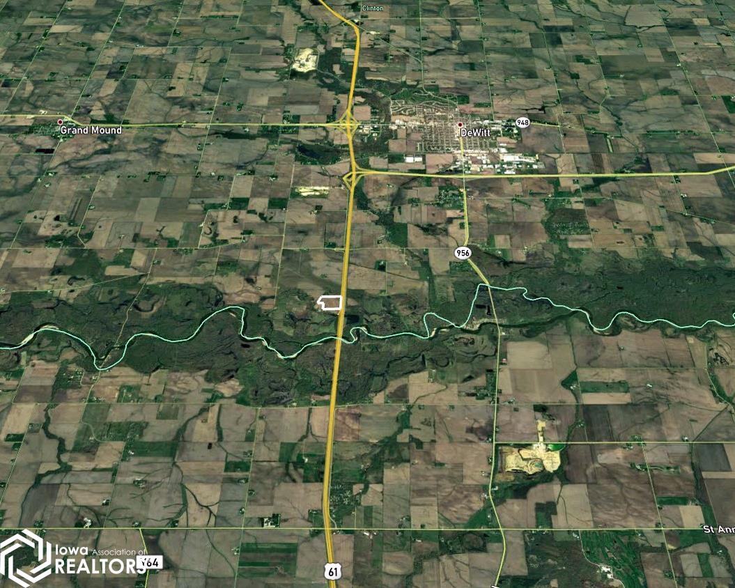270th Avenue, De Witt, Iowa image 4