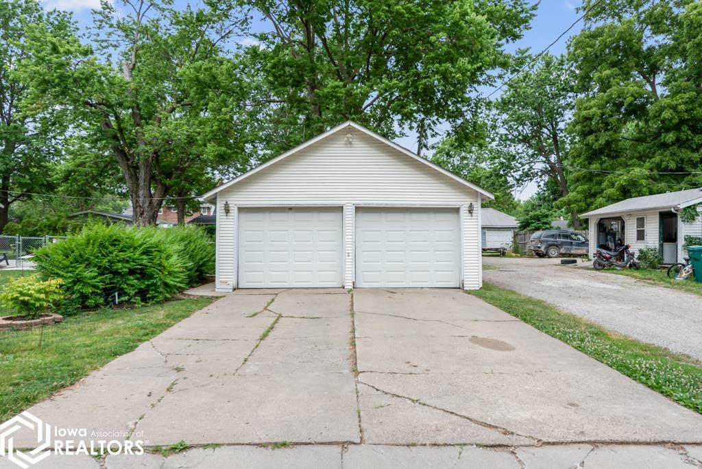 301 N Madison, Bloomfield, Iowa image 34