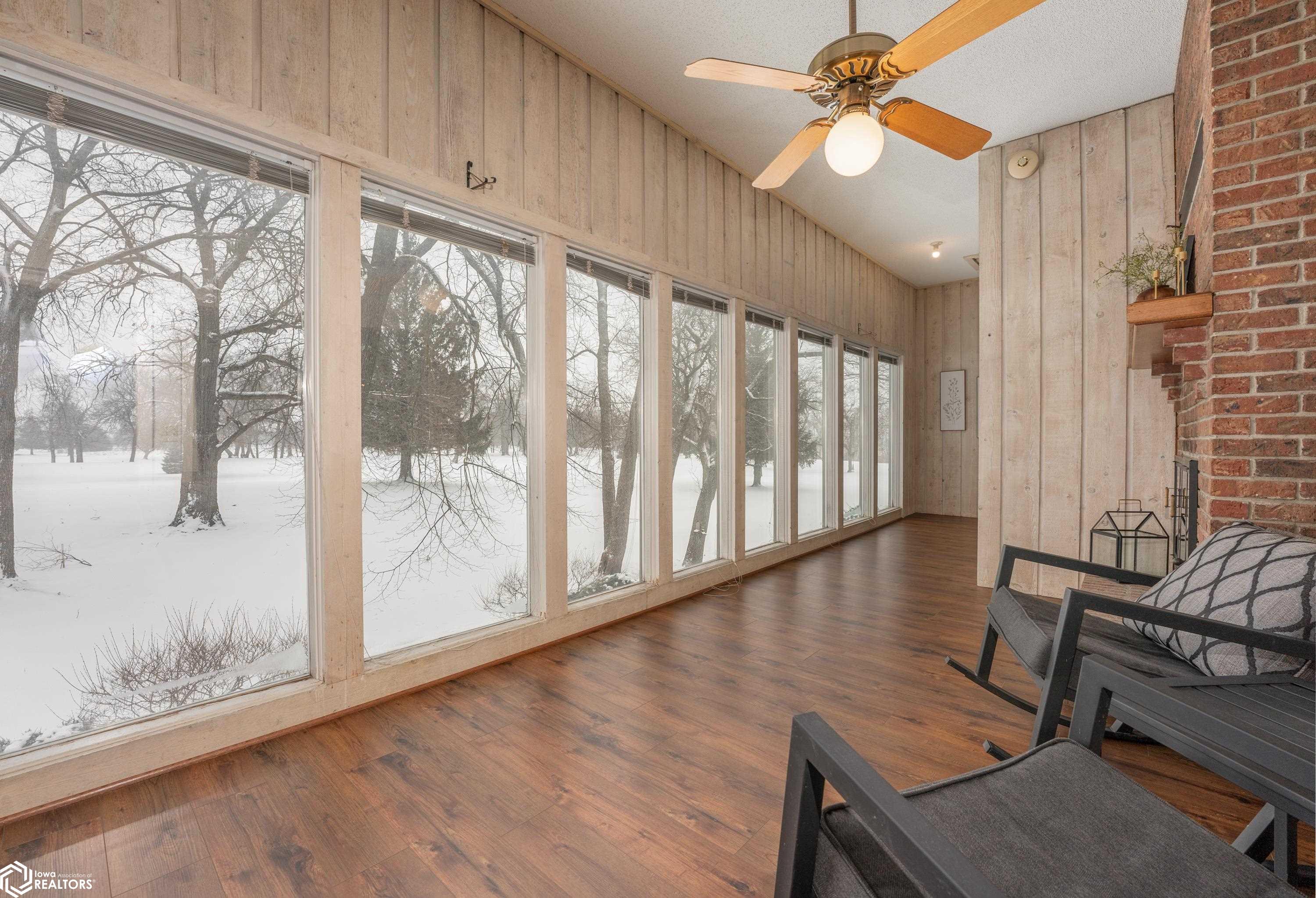 24411 Maple Dr, Lake Mills, Iowa image 9