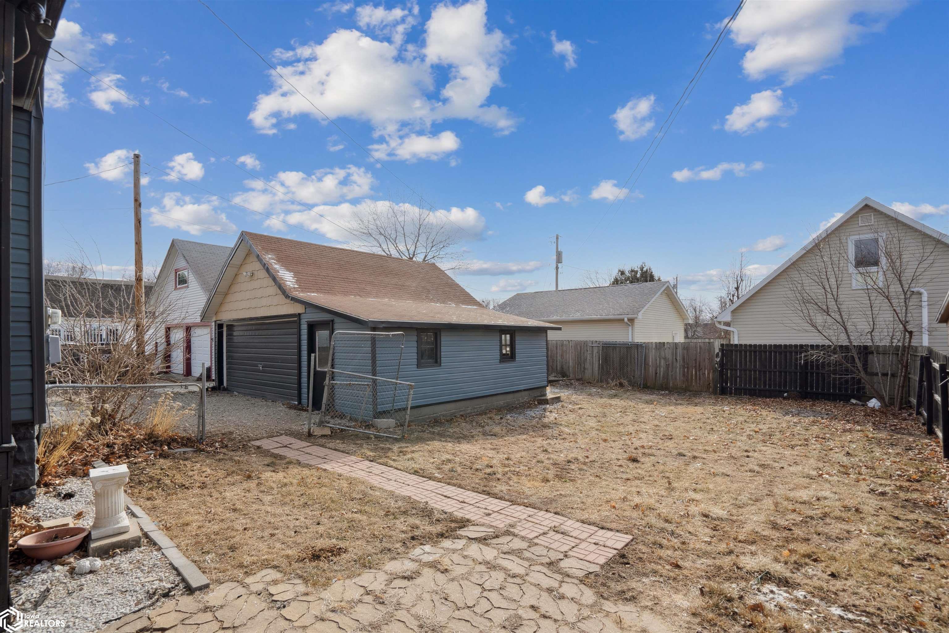 1008 W Church Street, Marshalltown, Iowa image 22