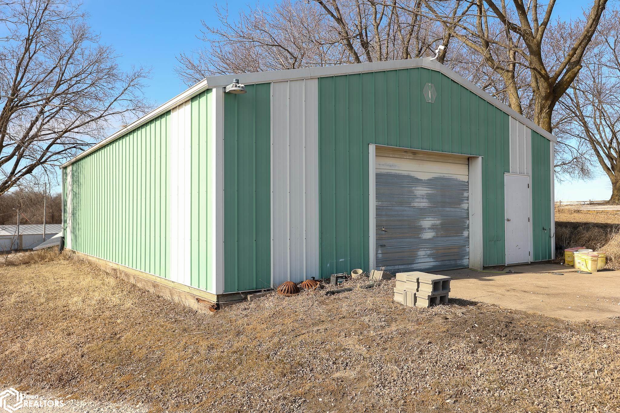 1896 205th St., Jefferson, Iowa image 31