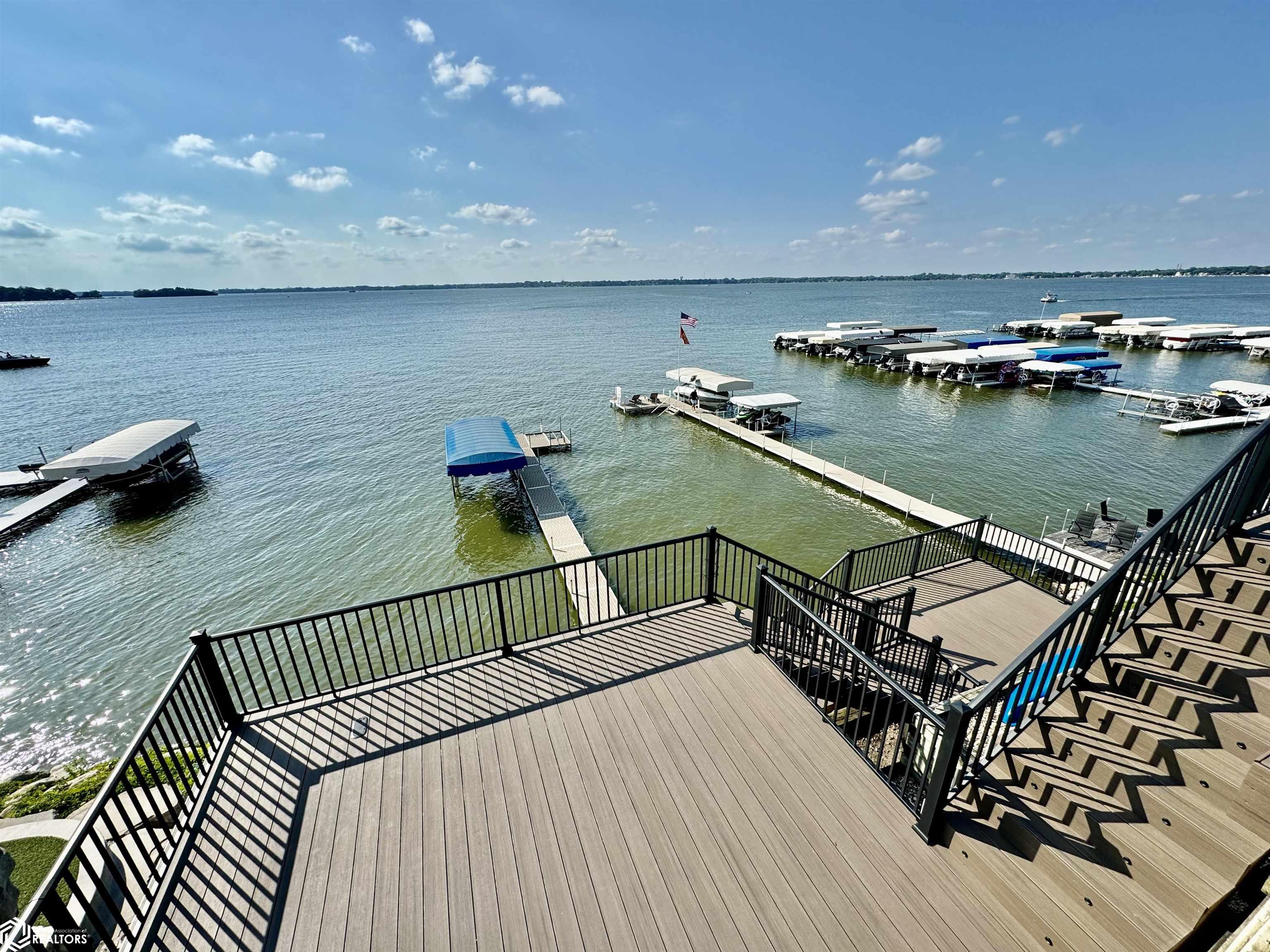 2405 S Lakeview Ct, Clear Lake, Iowa image 7