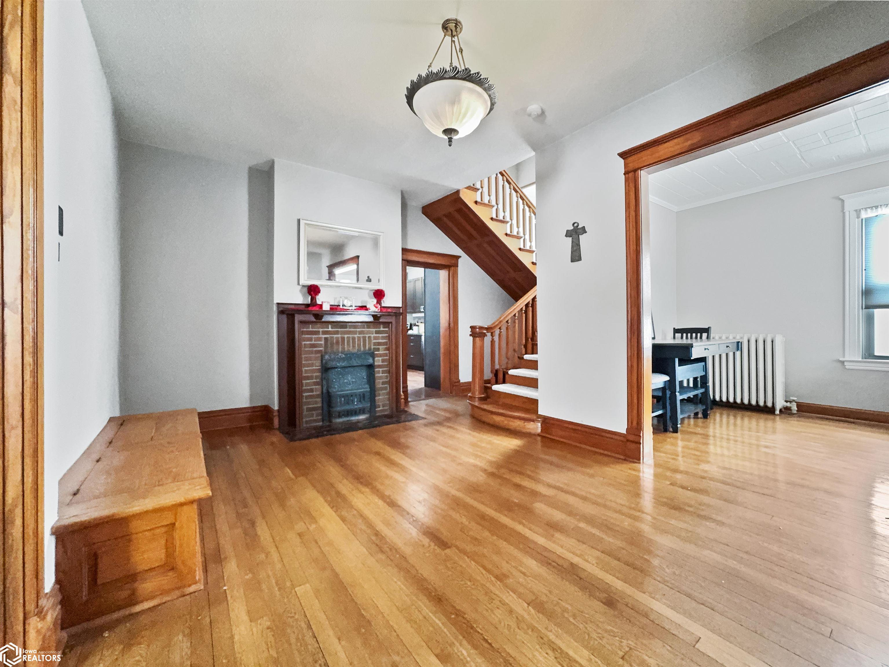 705 Central Avenue, Hampton, Iowa image 19