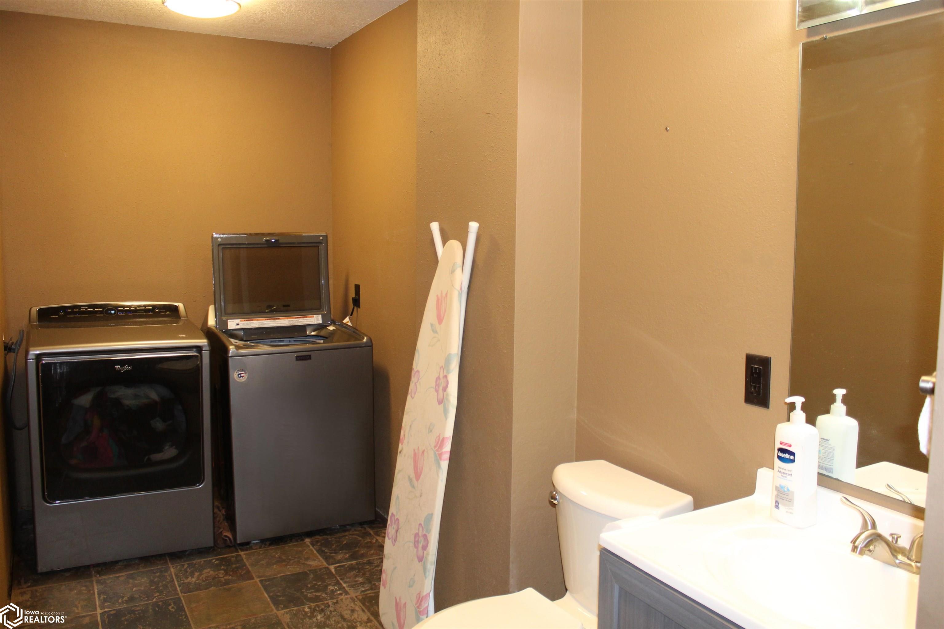 108 N Bloomfield Avenue, Bloomfield, Iowa image 12