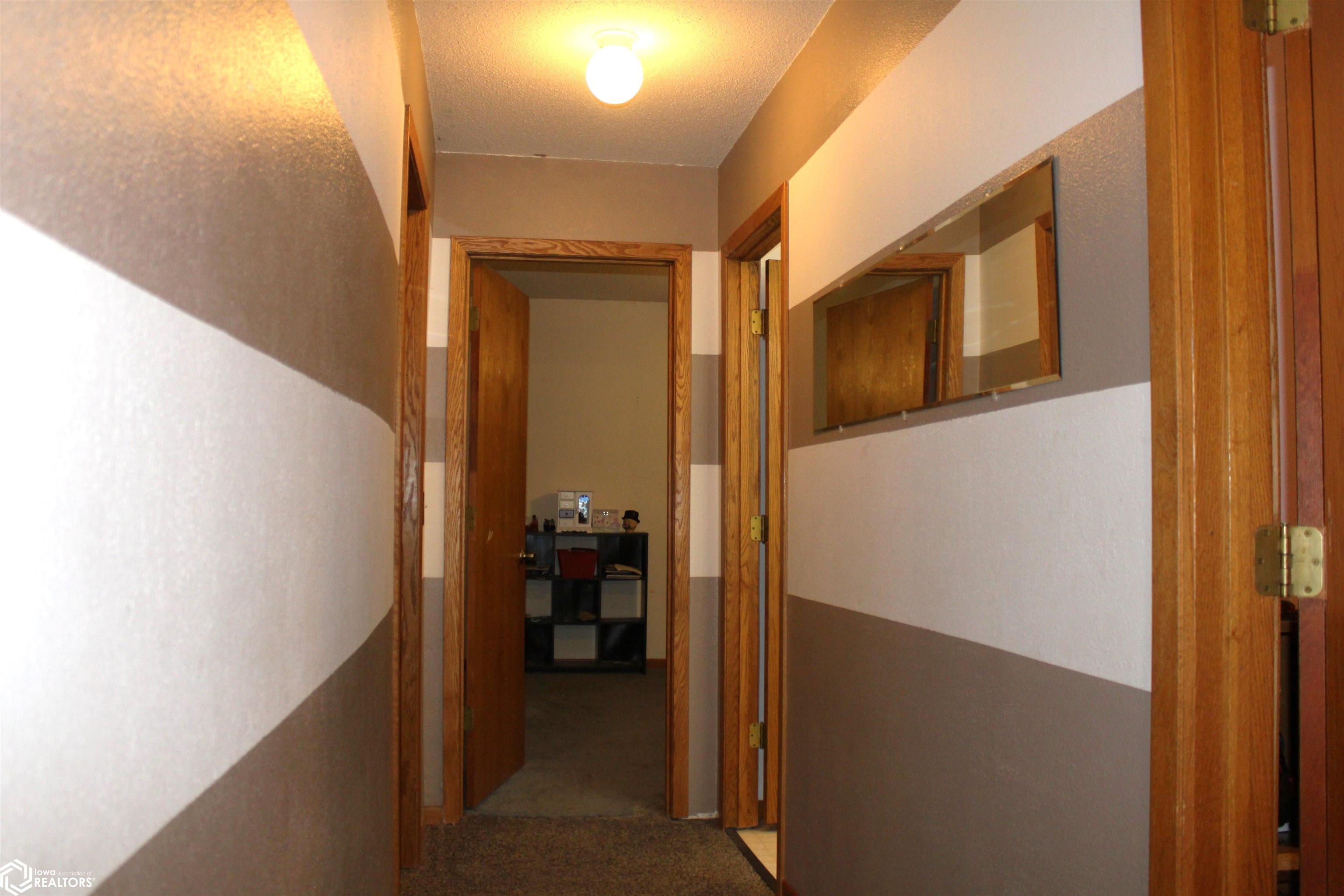 108 N Bloomfield Avenue, Bloomfield, Iowa image 20