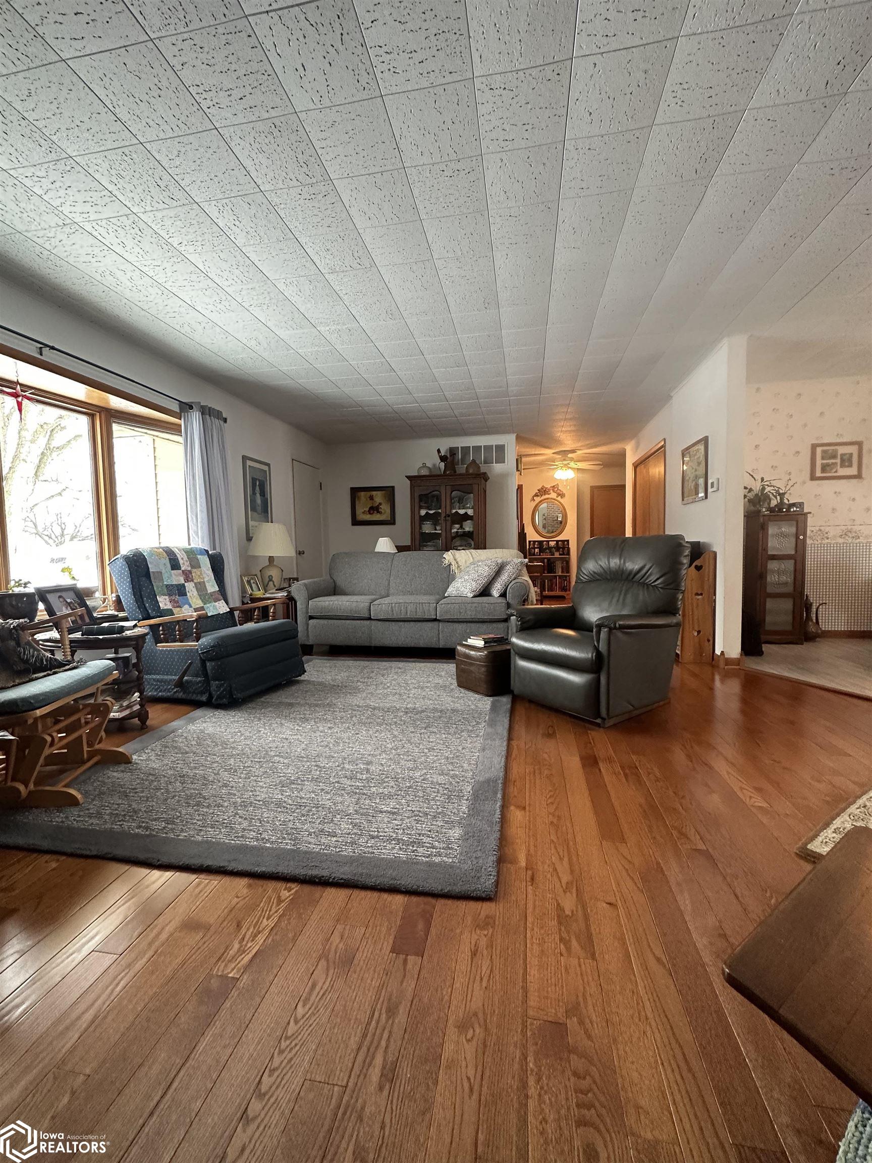 304 S Cedar Street, Wapello, Iowa image 13