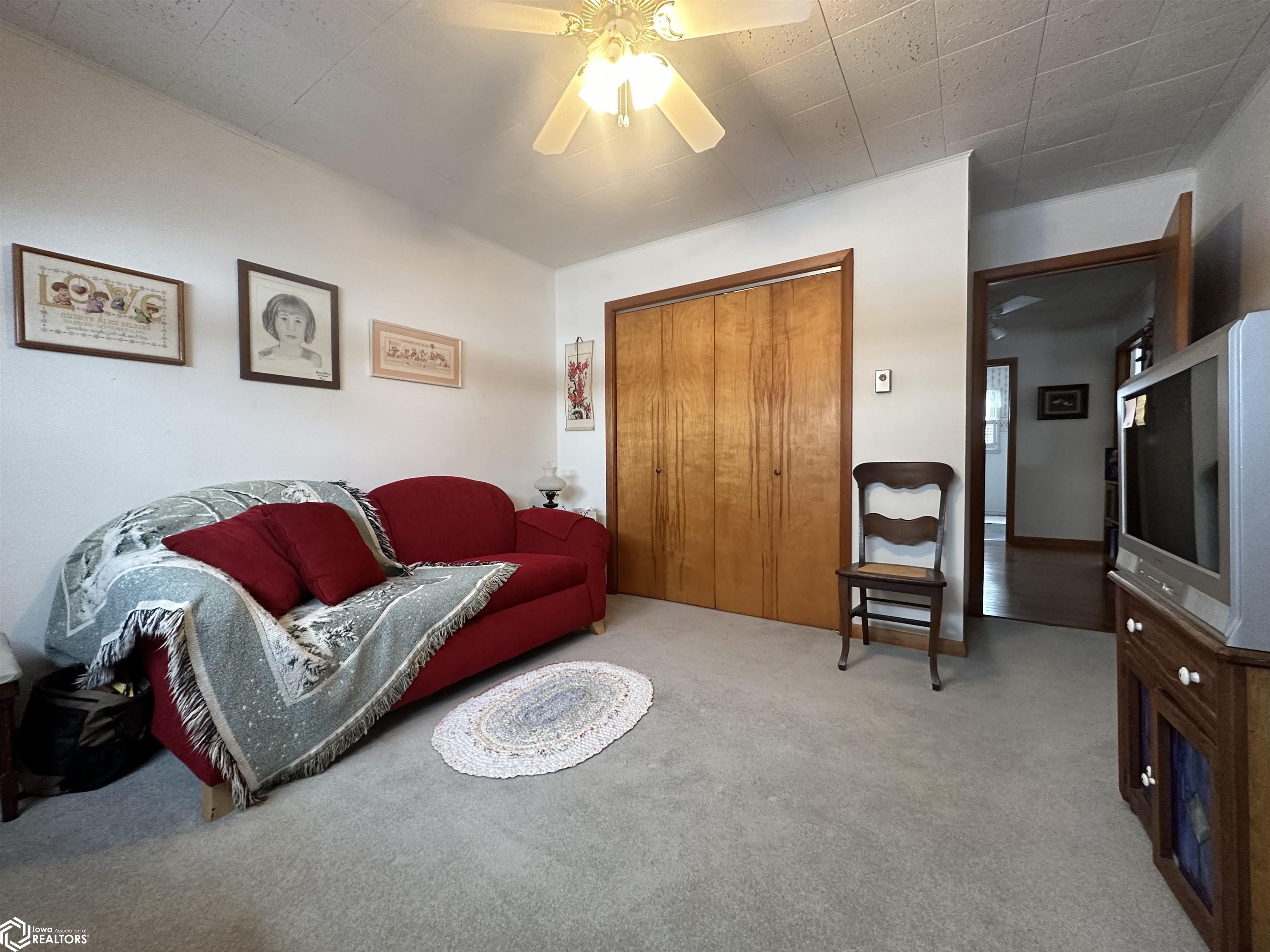 304 S Cedar Street, Wapello, Iowa image 25
